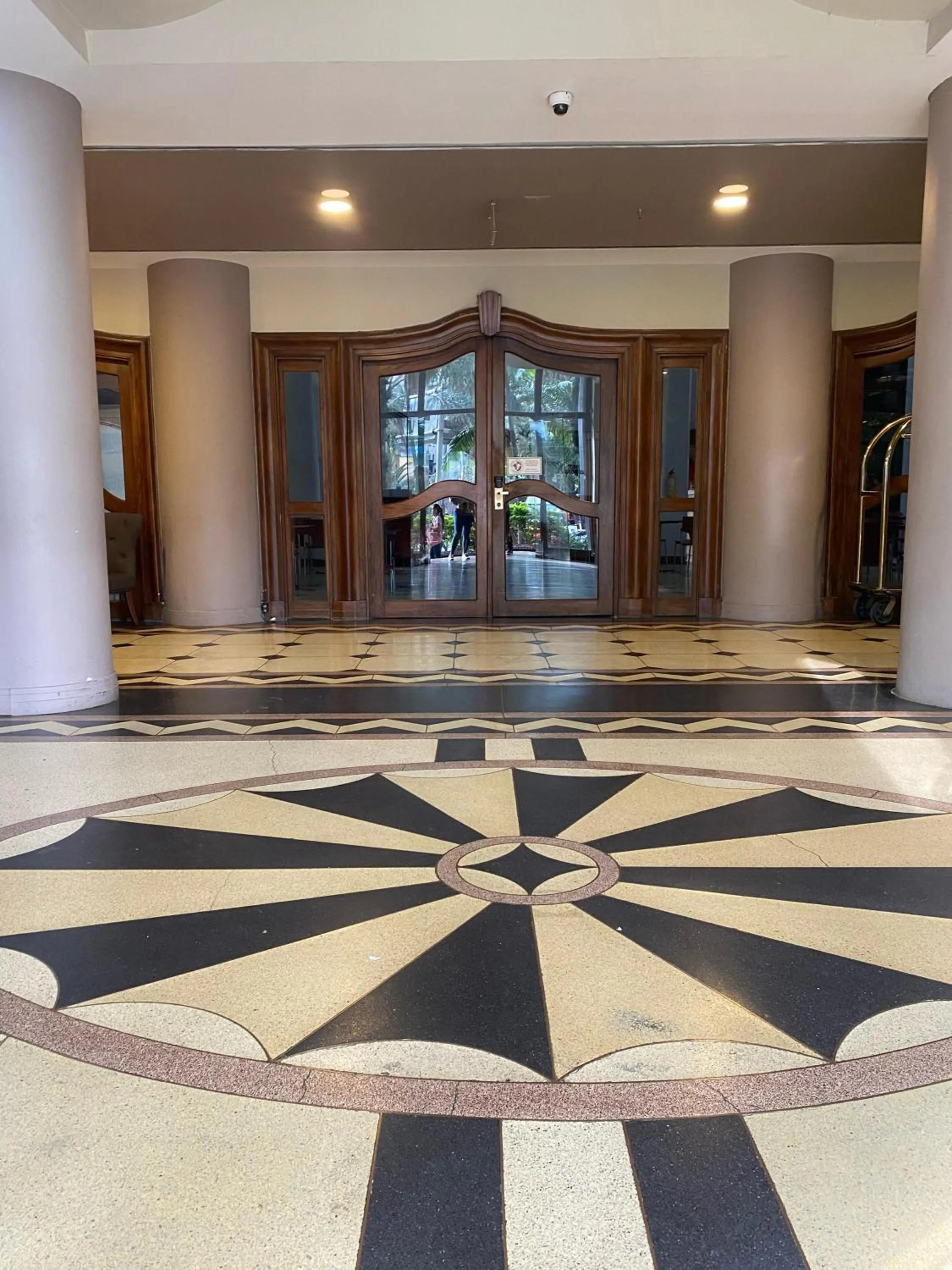 Facade/entrance in Hotel Nutibara