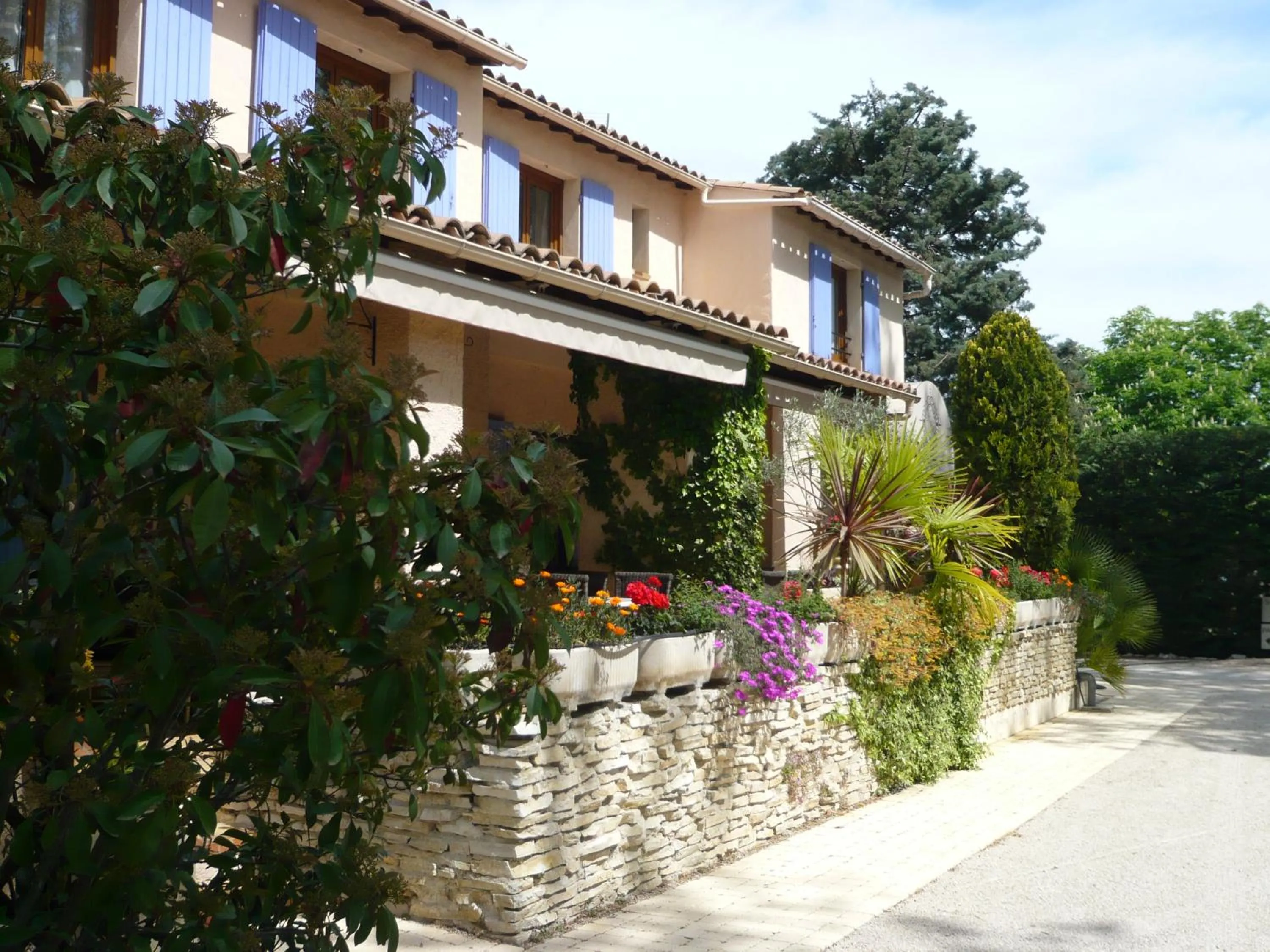 Facade/entrance in Hotel Mistral
