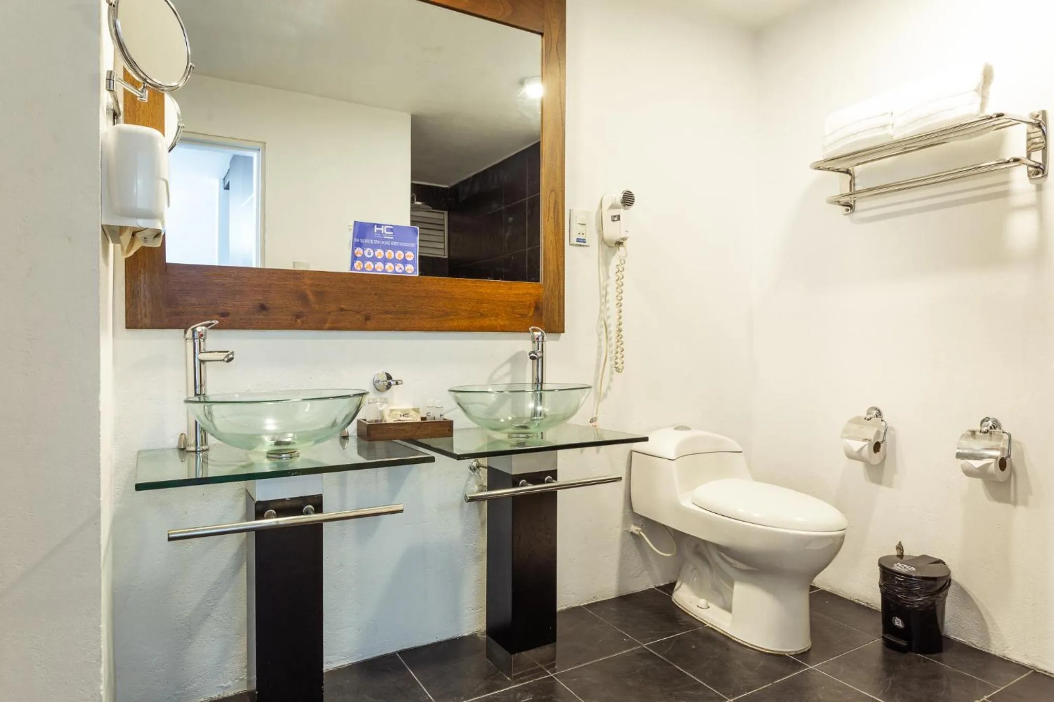 Bathroom in Hotel Carretero