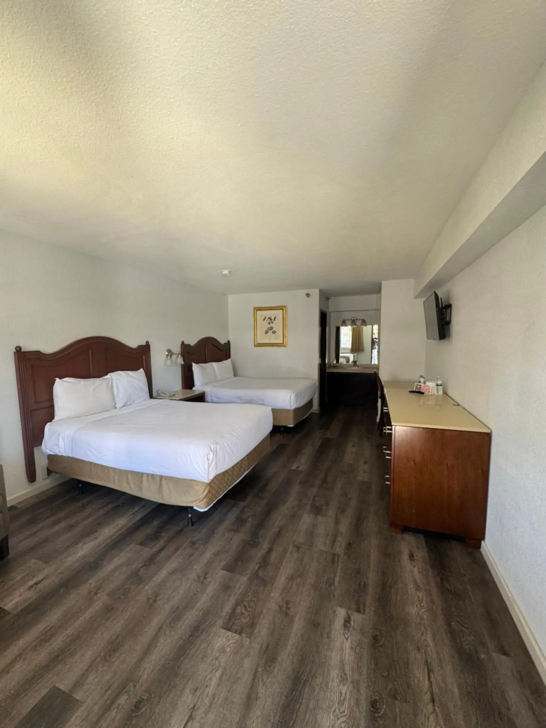 Superior Queen Room in The New Pioneer Superior Queen Room in The New Pioneer