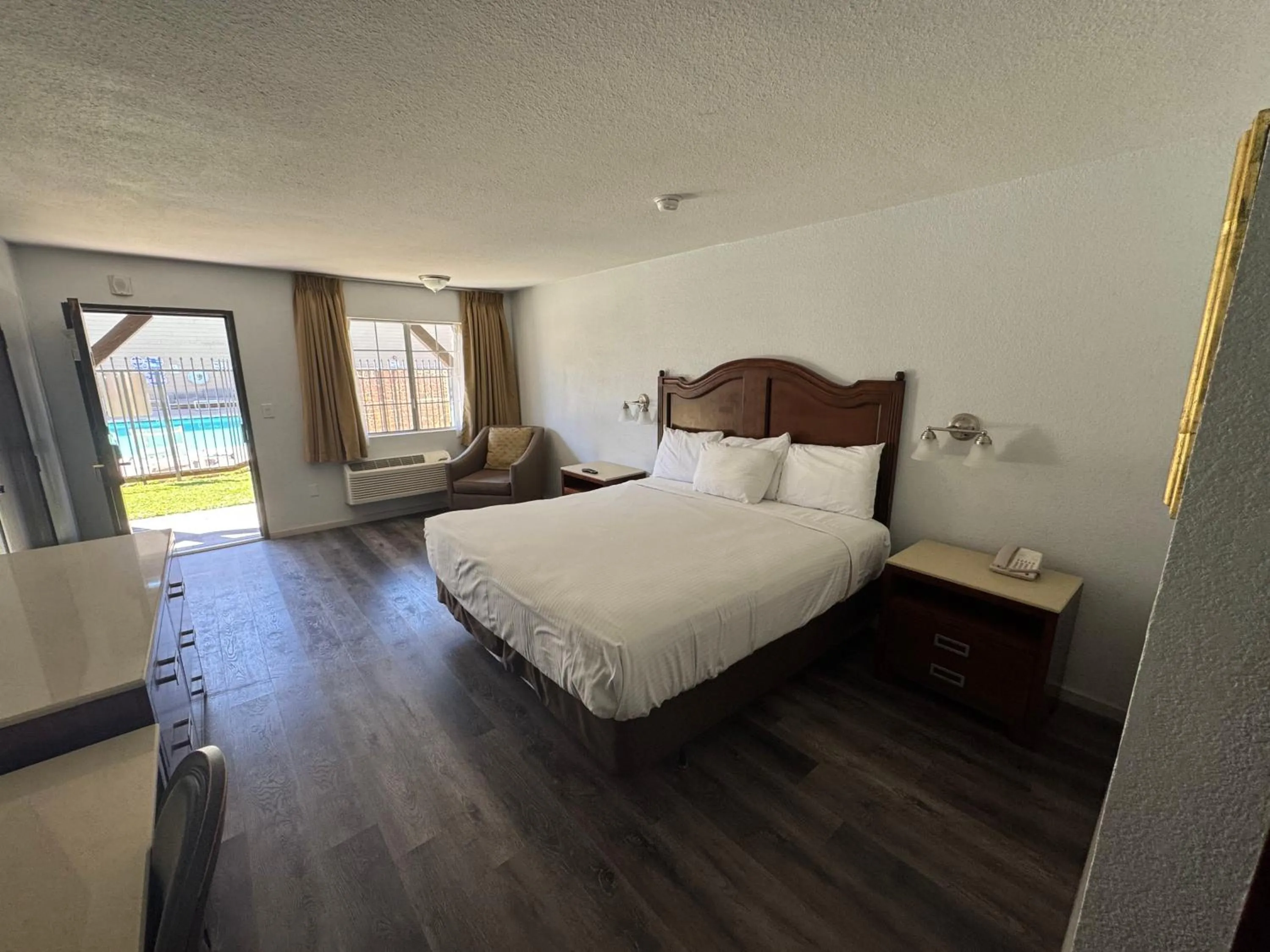 Bed in The New Pioneer