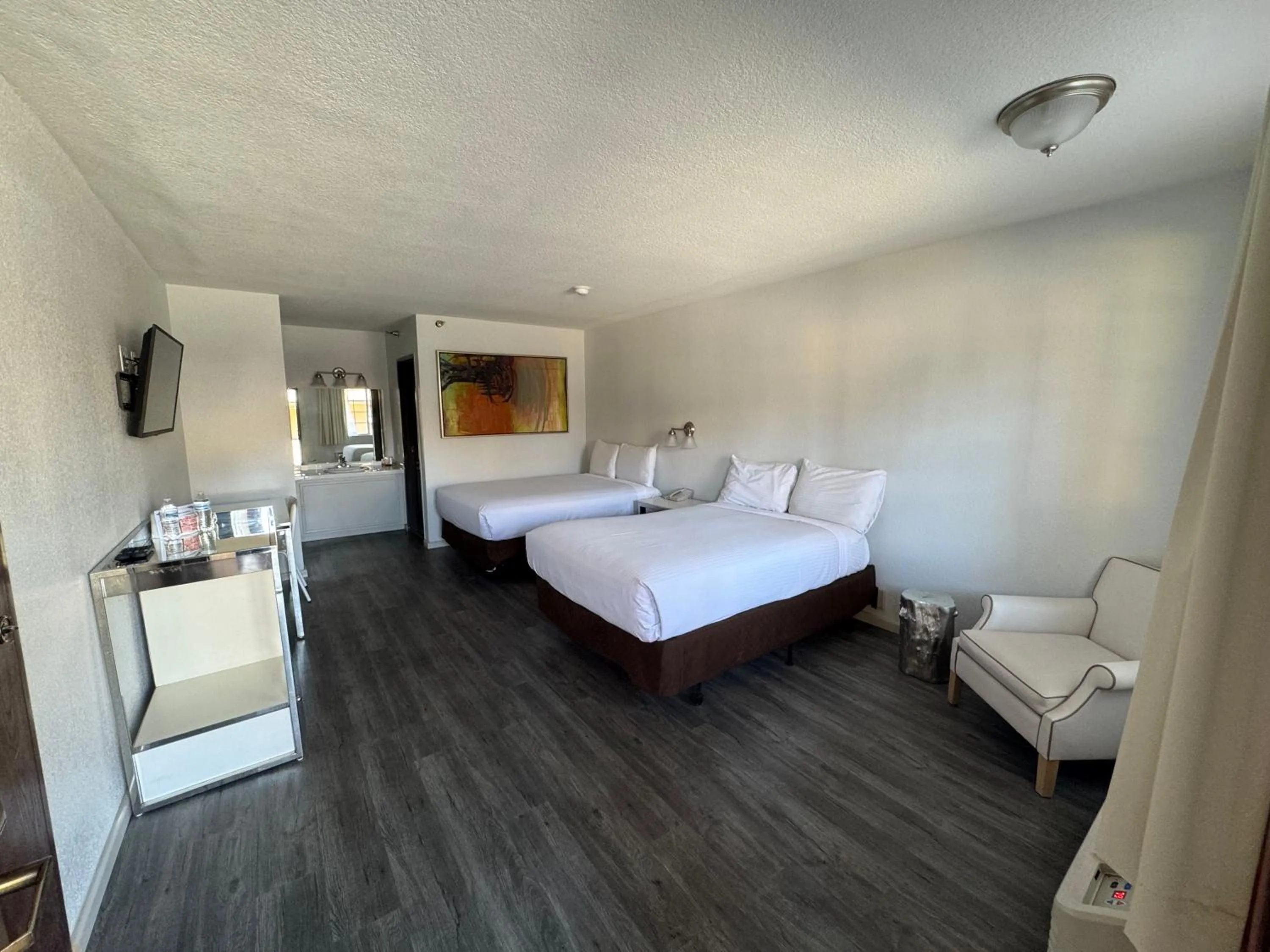 TV and multimedia, Bed in The New Pioneer