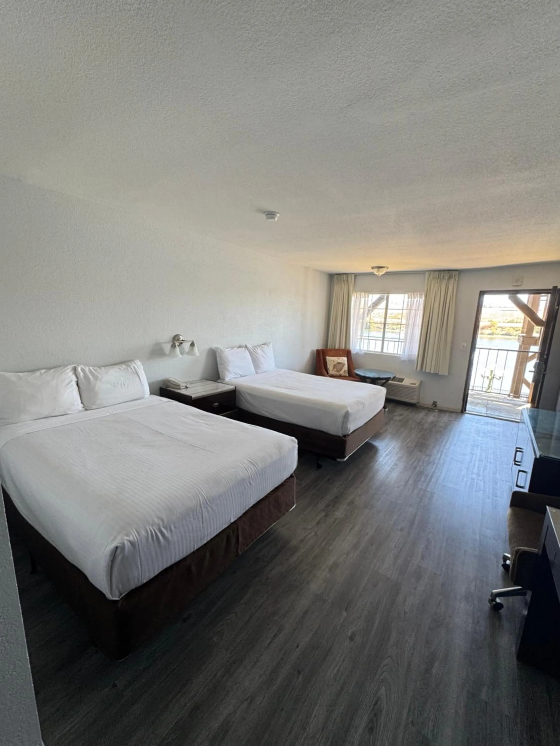 Bed in The New Pioneer