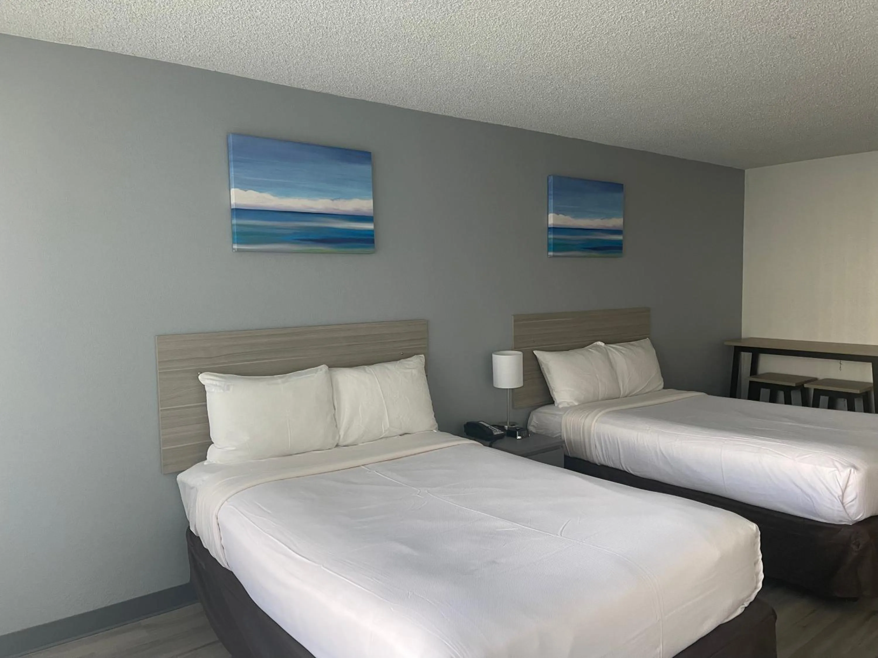 Bed in Suburban Studios Pueblo North