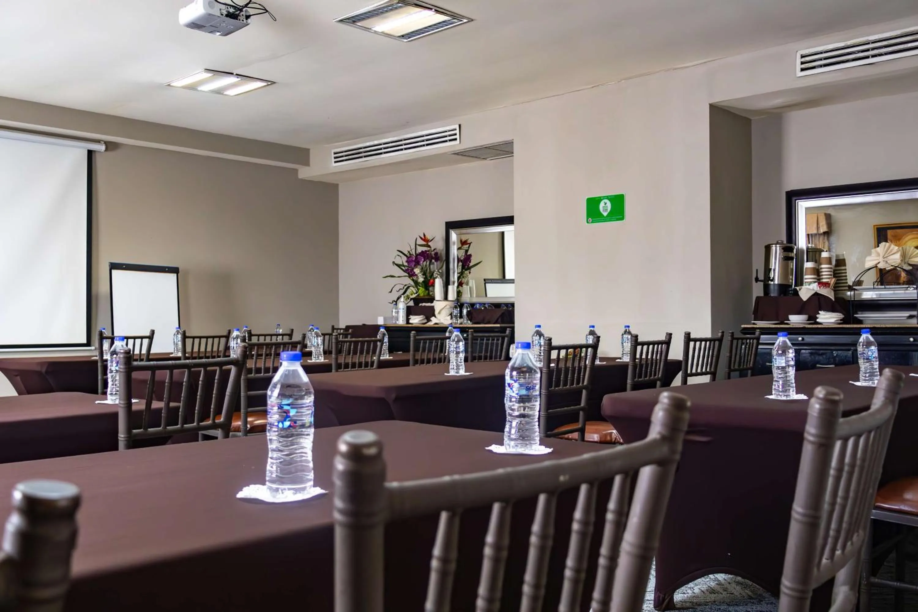 Meeting/conference room in Best Western PLUS Monterrey Airport