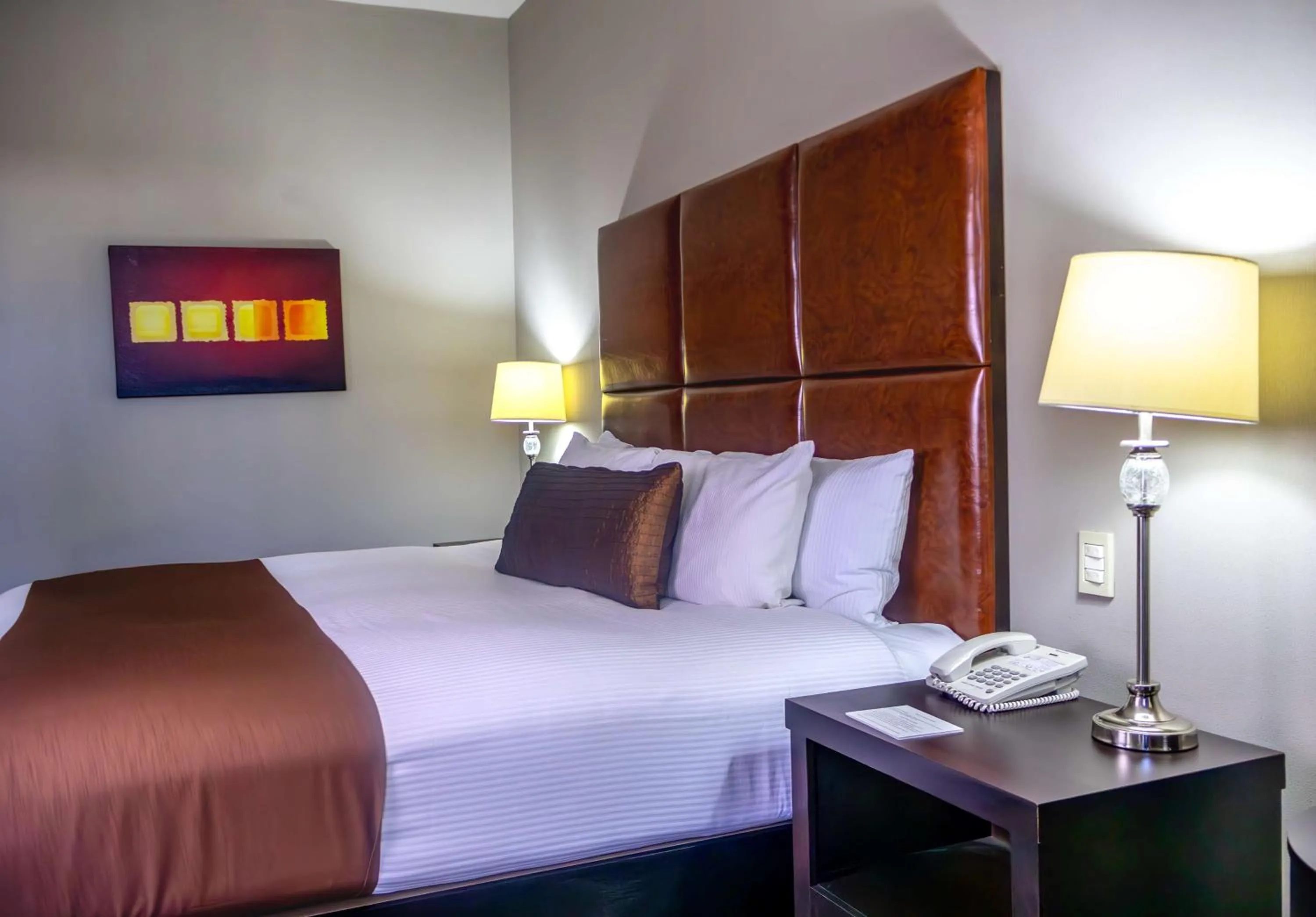 Bedroom, Bed in Best Western PLUS Monterrey Airport