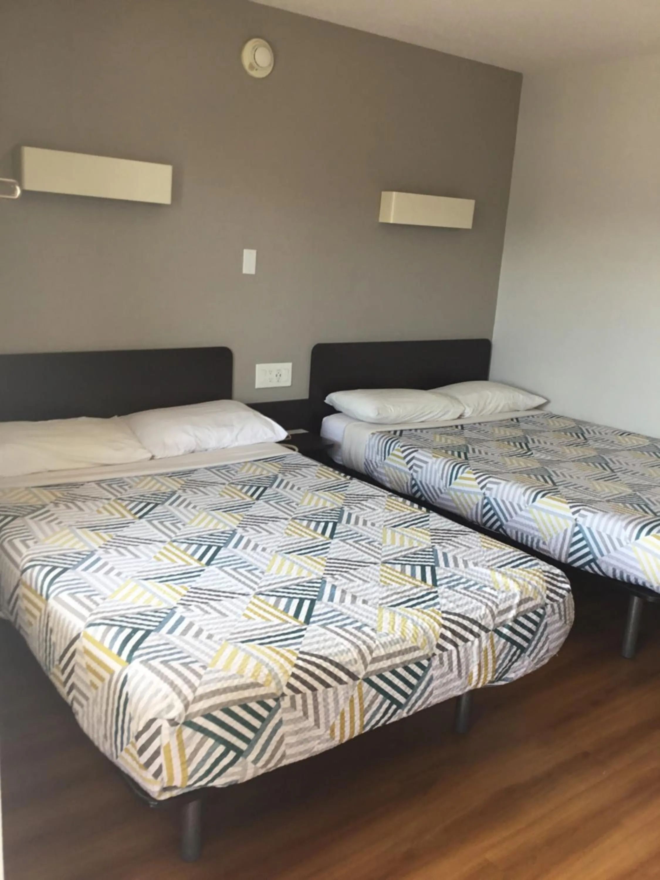 Bed in Motel 6-El Paso, TX - West