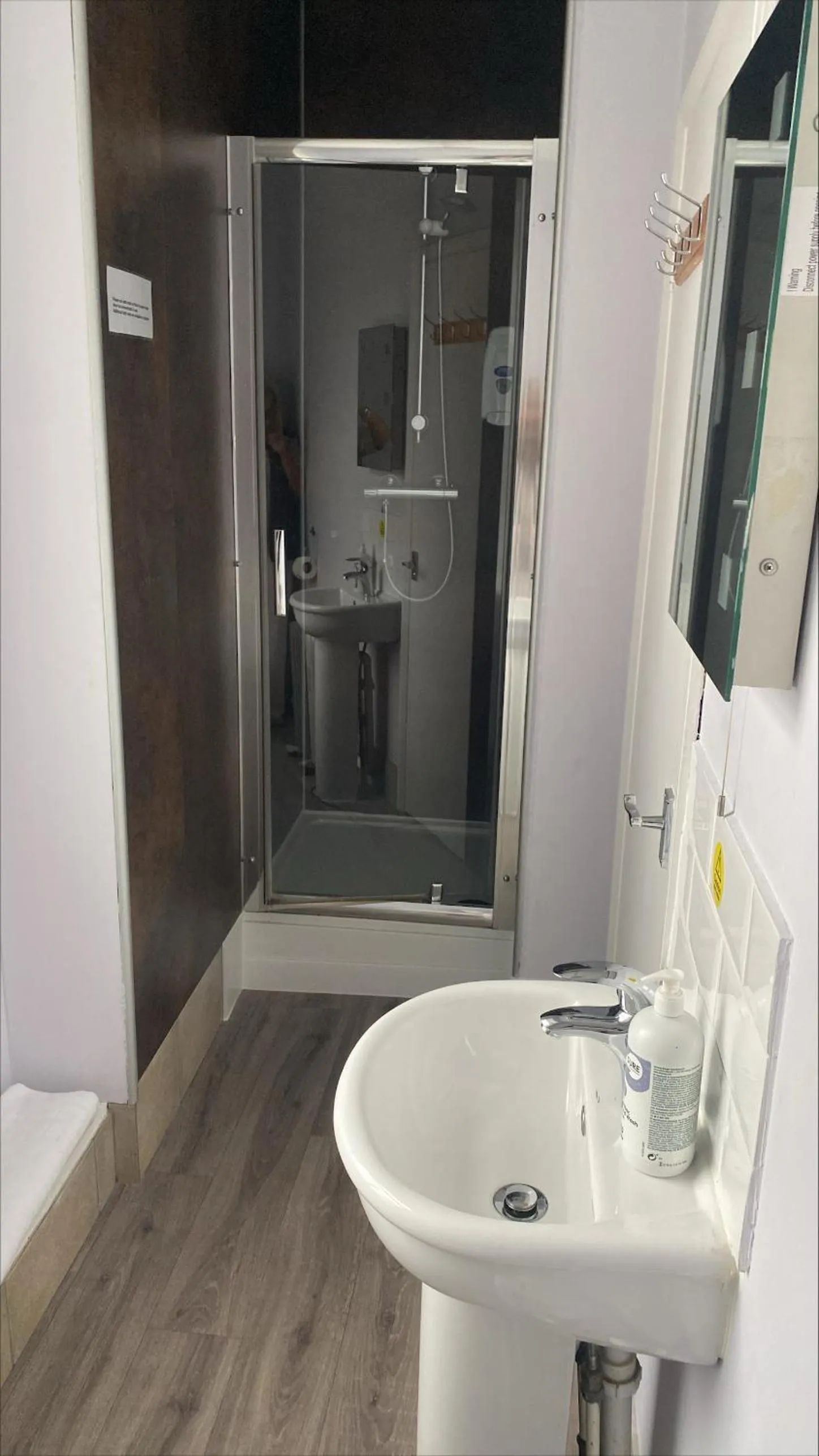 Bathroom in The Pack Horse