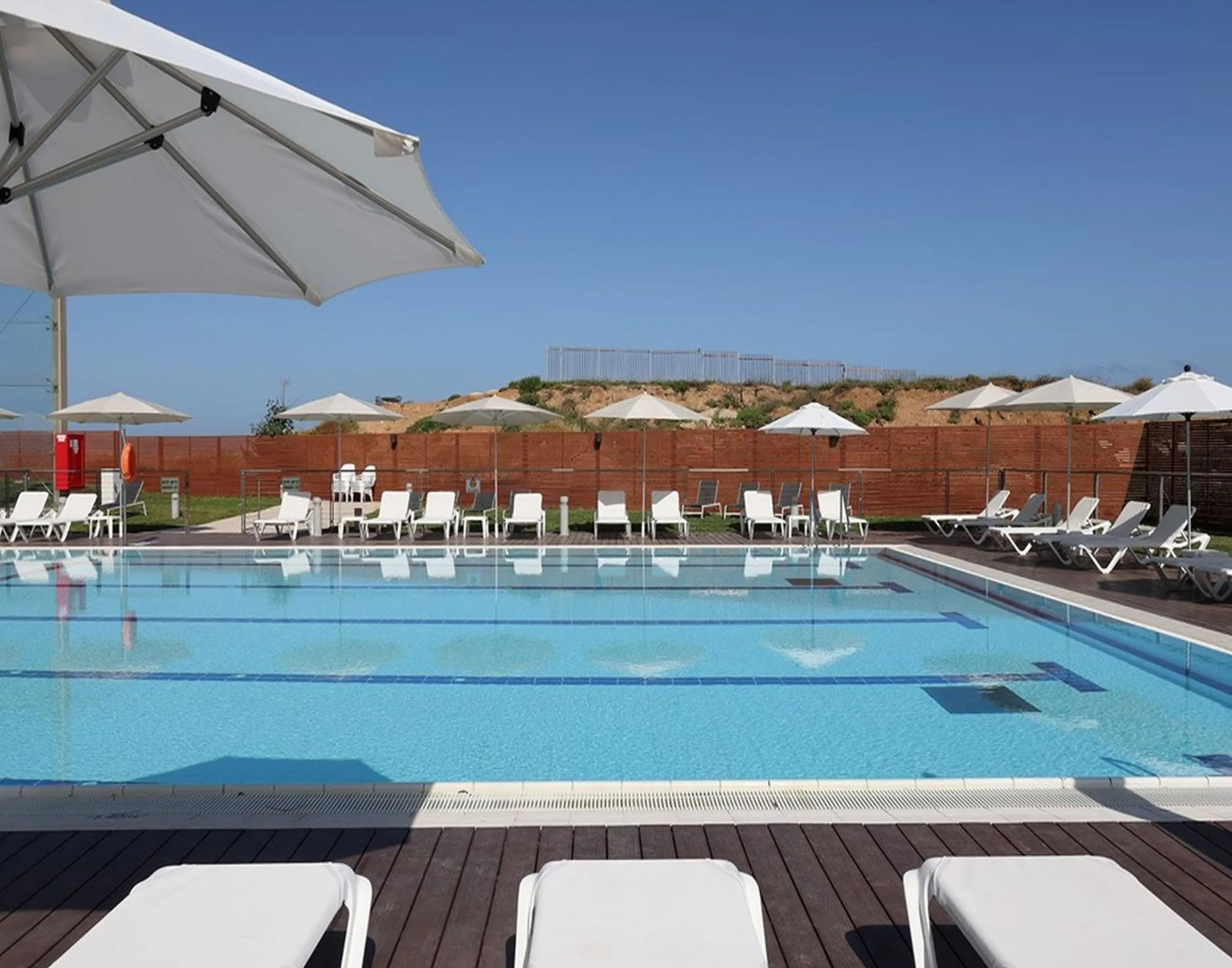 Property building in West Tel Aviv- All Suites Hotel By The Sea