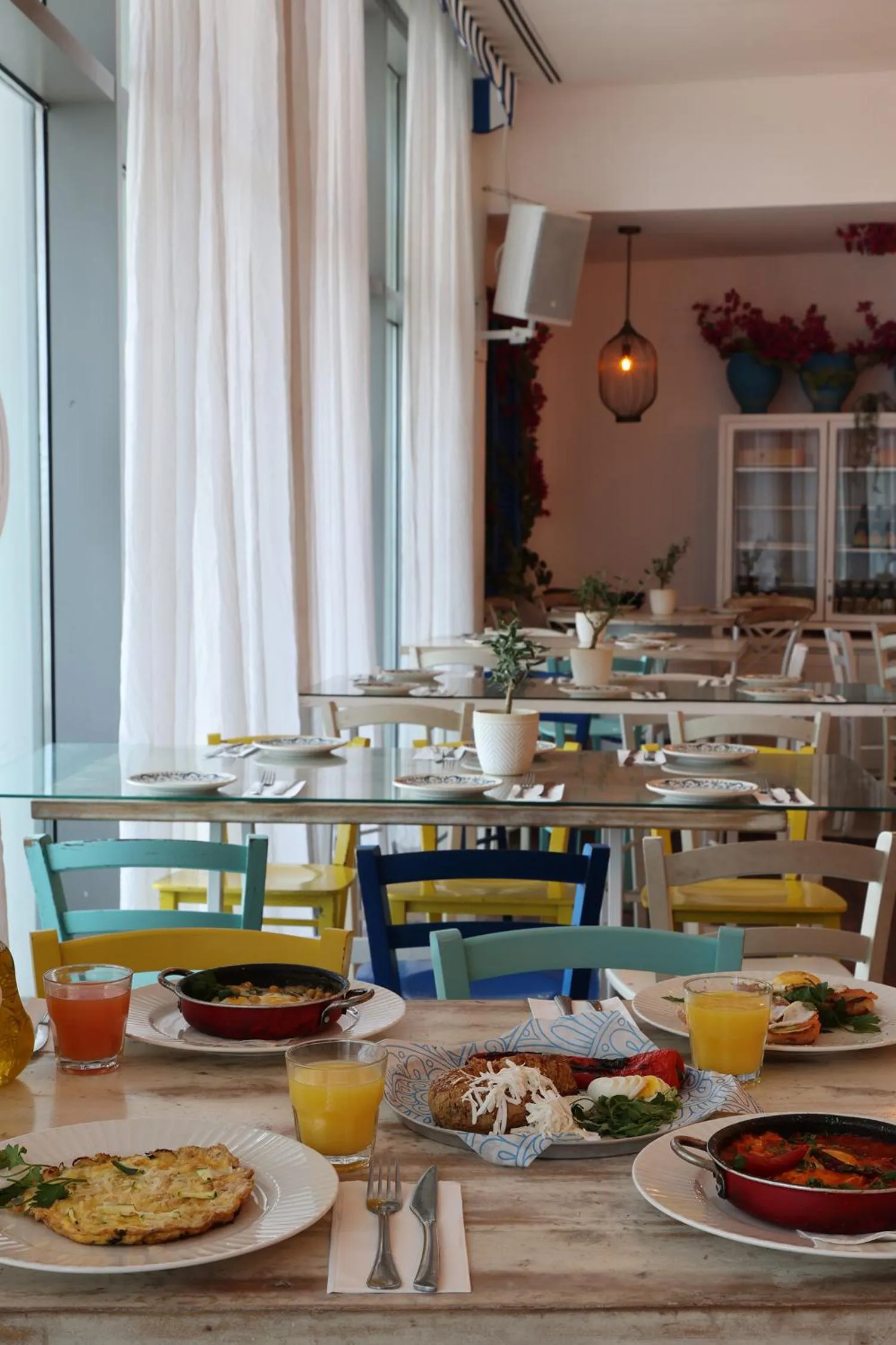 Restaurant/places to eat in West Tel Aviv- All Suites Hotel By The Sea