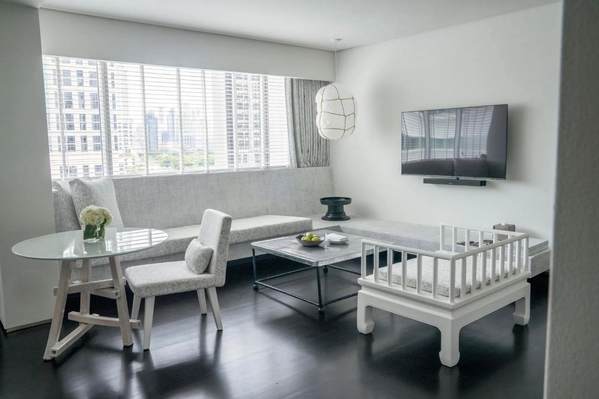 Photo of the whole room in COMO Metropolitan Bangkok