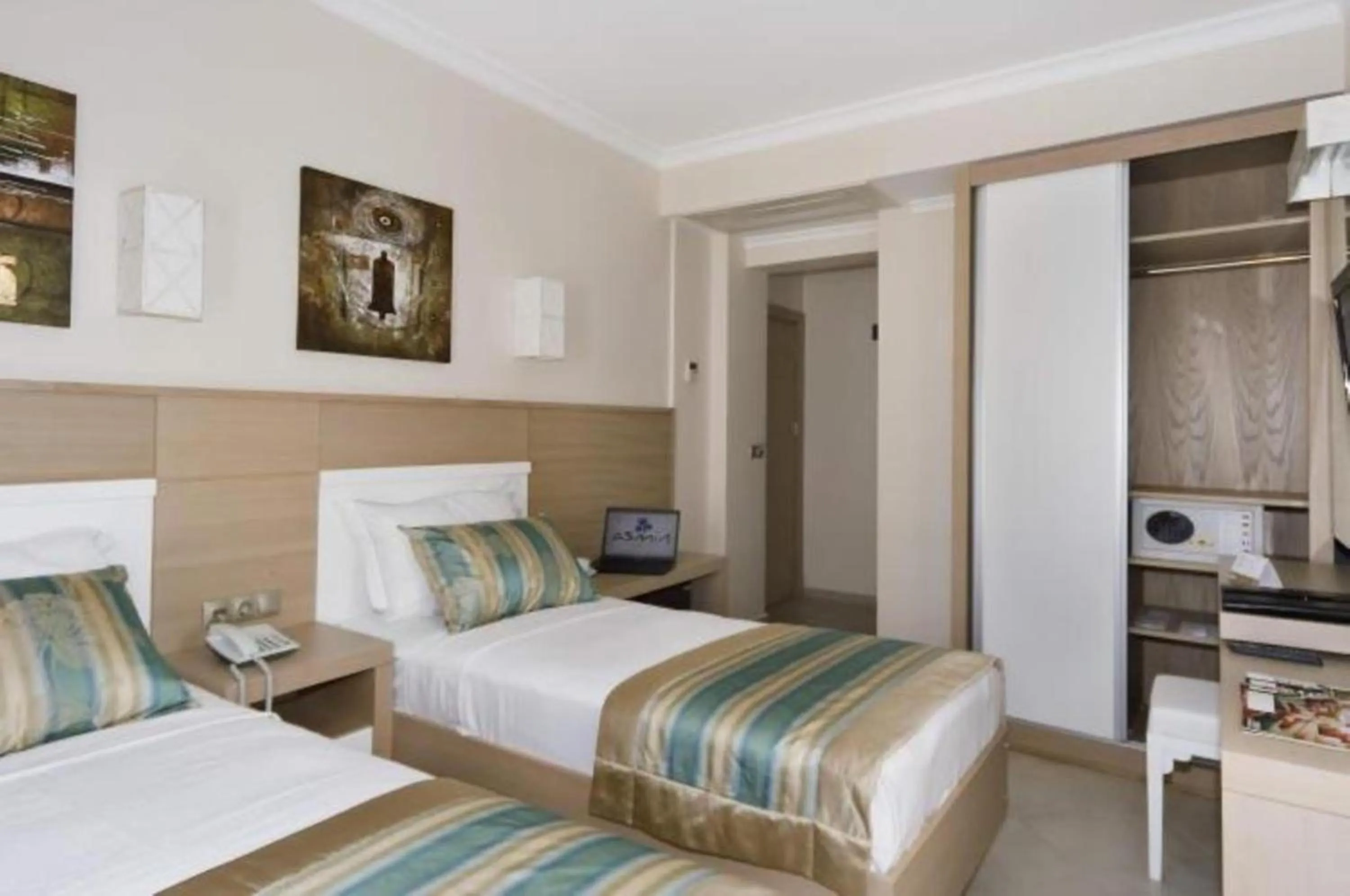 Photo of the whole room in Asmin Hotel Bodrum