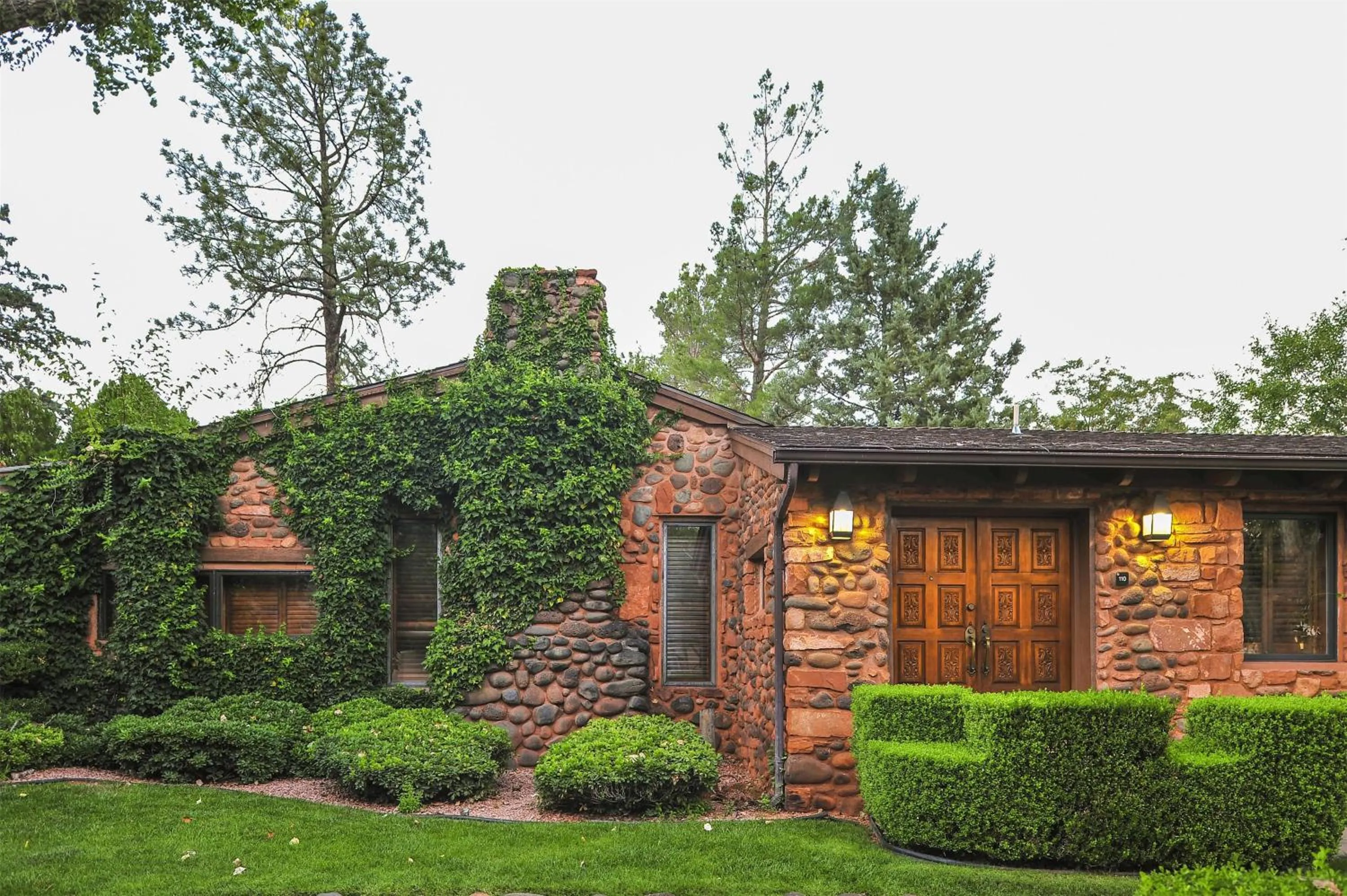 Photo of the whole room in Hilton Vacation Club Los Abrigados Resort & Spa Sedona