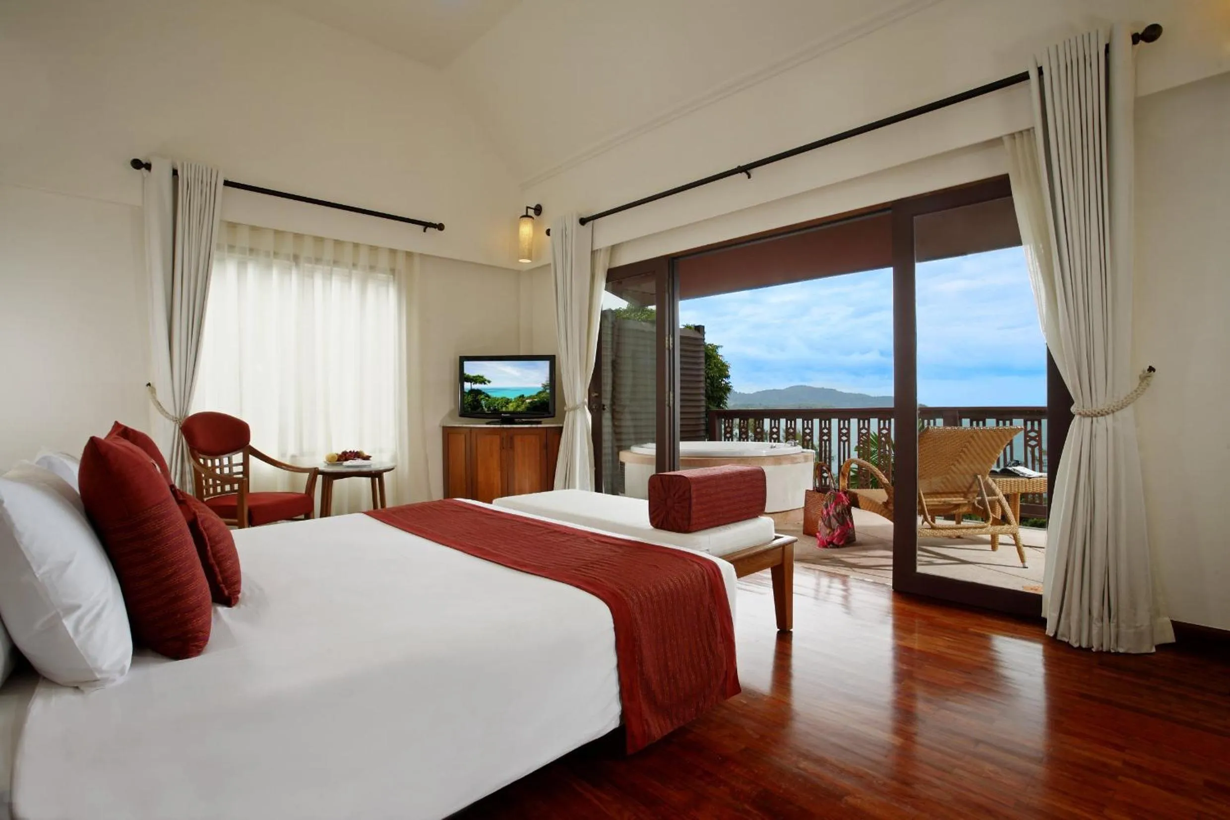 Photo of the whole room, Bed in Centara Villas Phuket