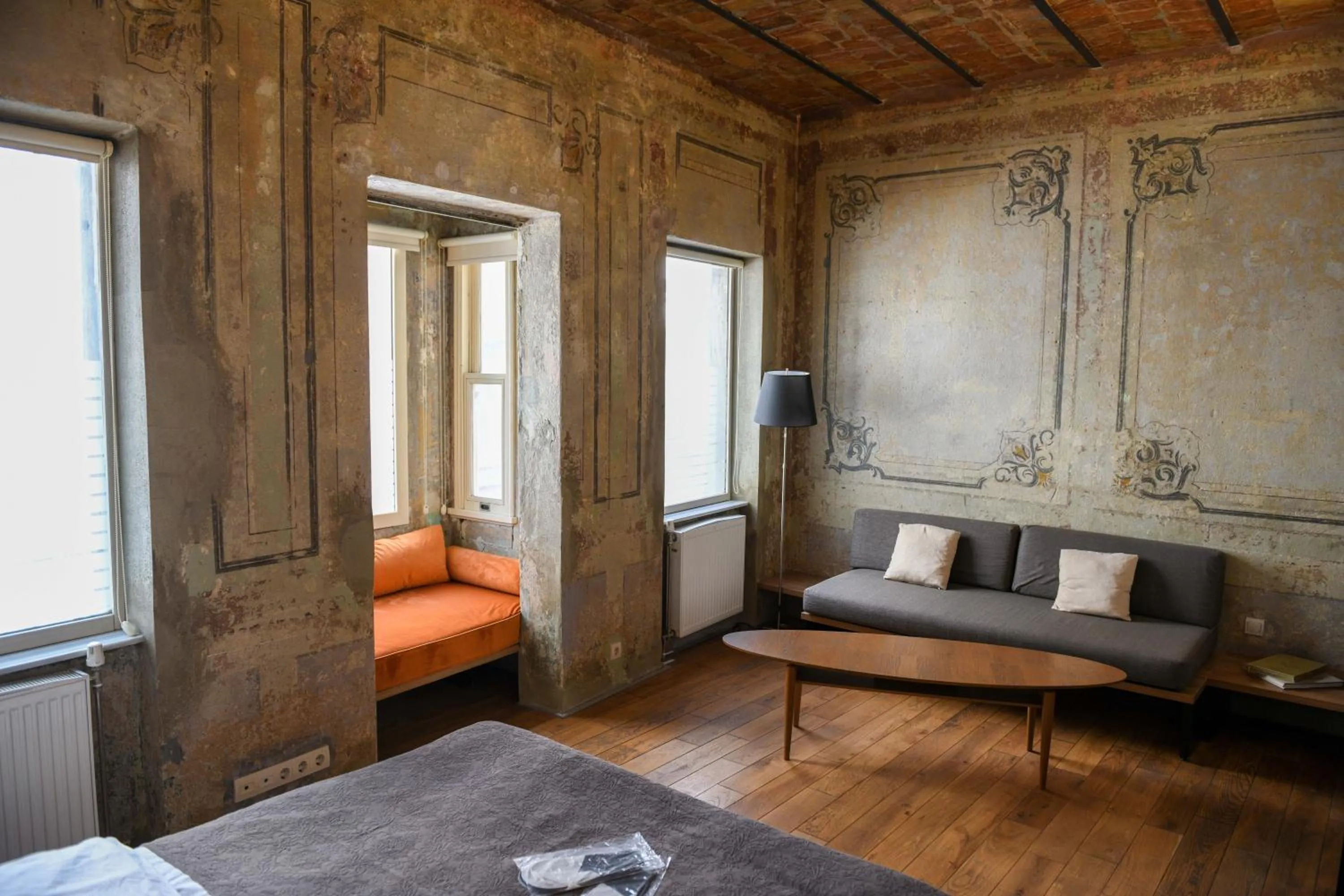 Seating area, Bed in Taksim Galata Tower, Rooms Galata Historical Hotel