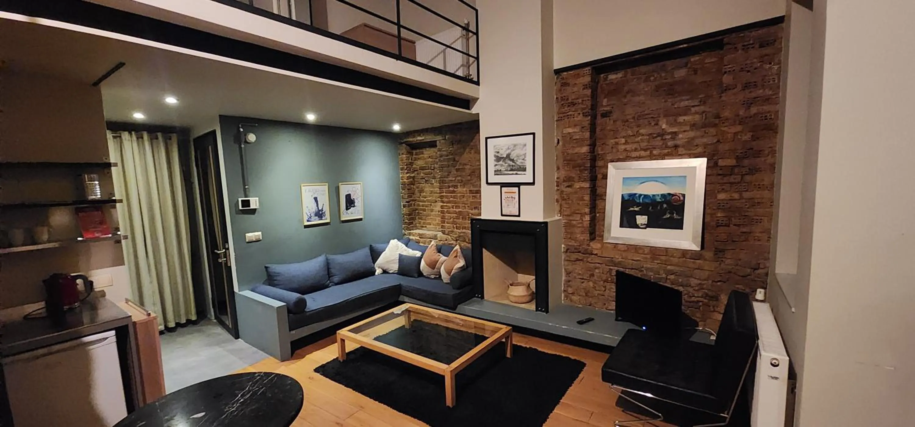 Kitchen or kitchenette in Taksim Galata Tower, Rooms Galata Historical Hotel