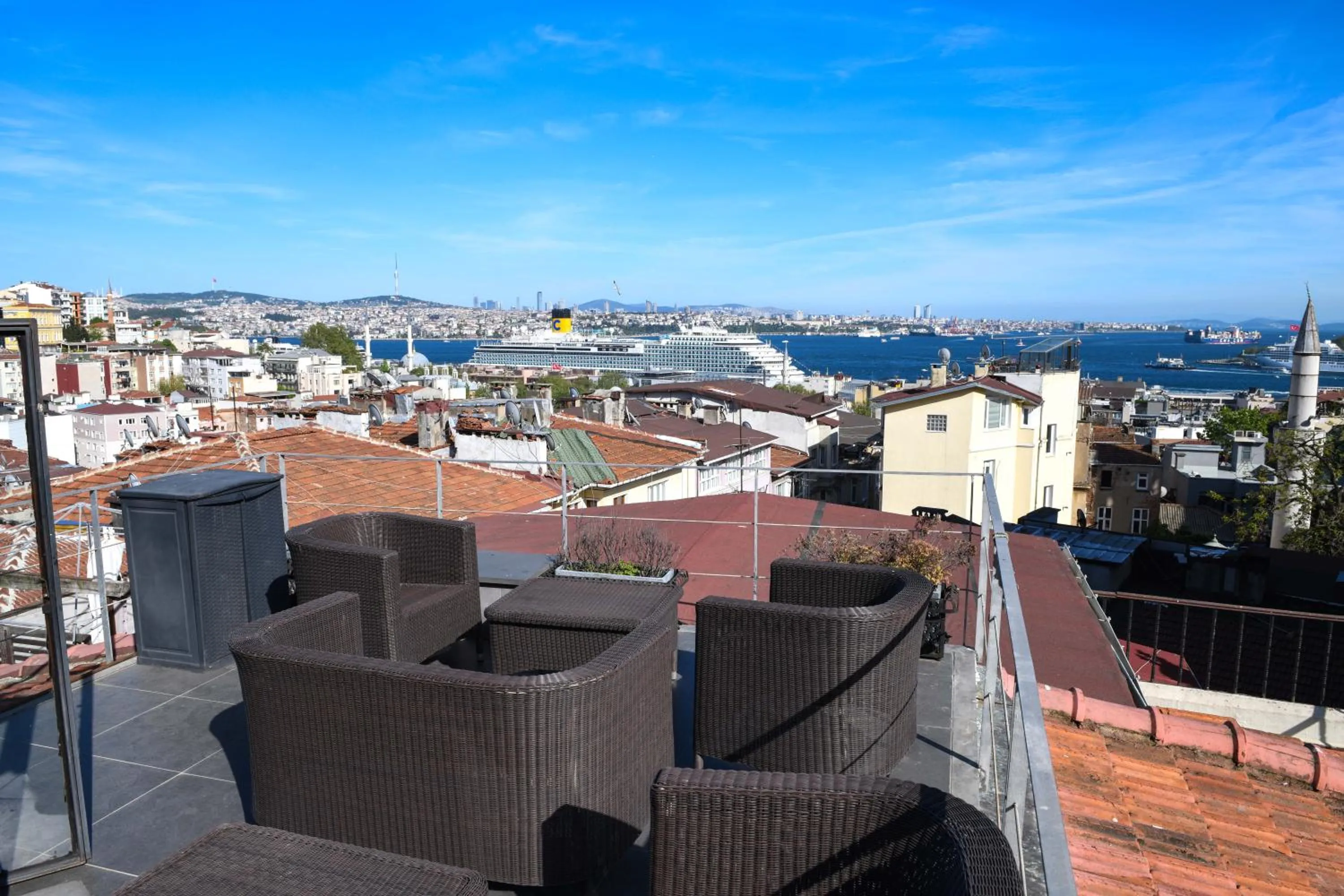 Property building in Taksim Galata Tower, Rooms Galata Historical Hotel