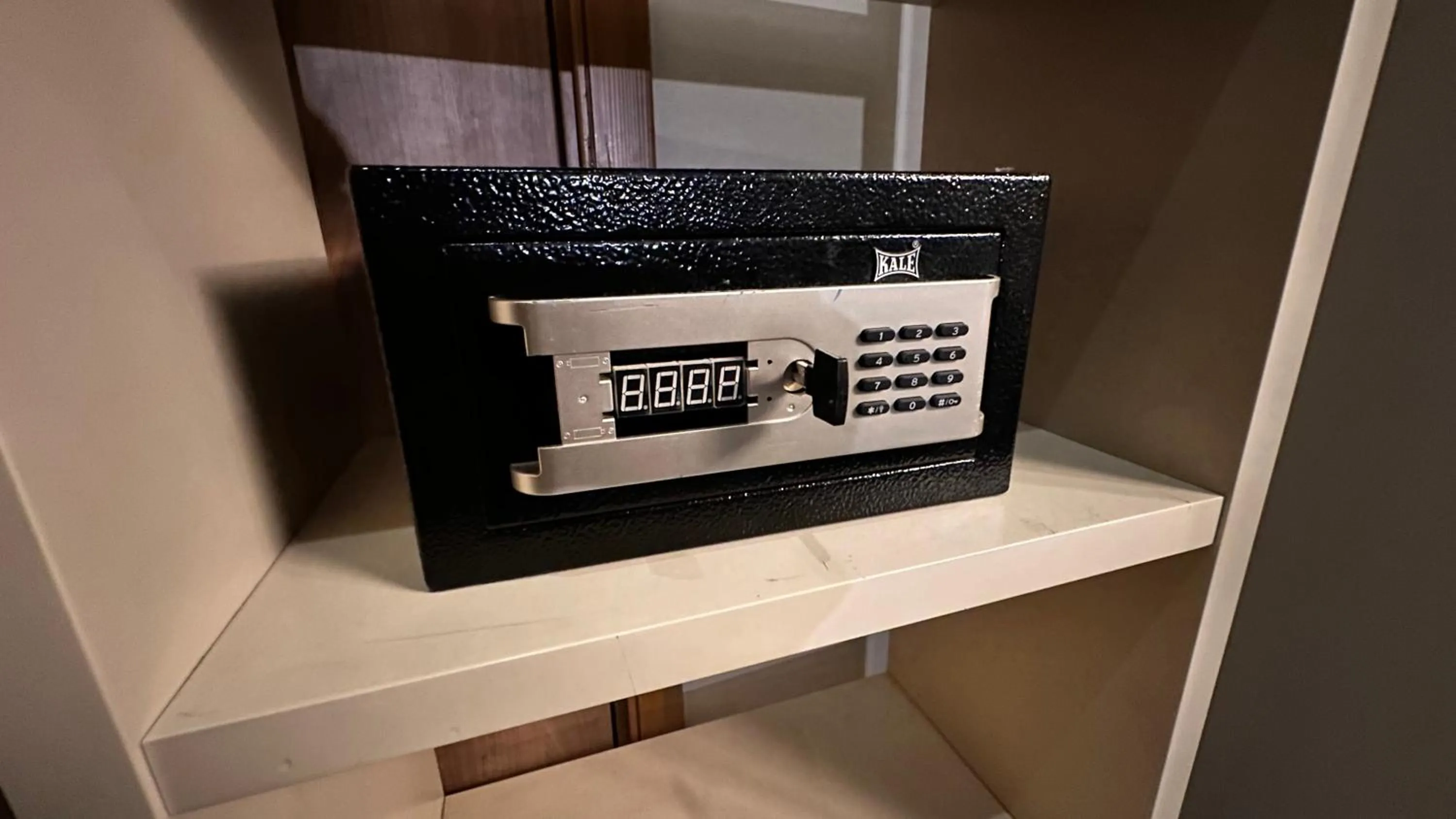 safe in Taksim Galata Tower, Rooms Galata Historical Hotel