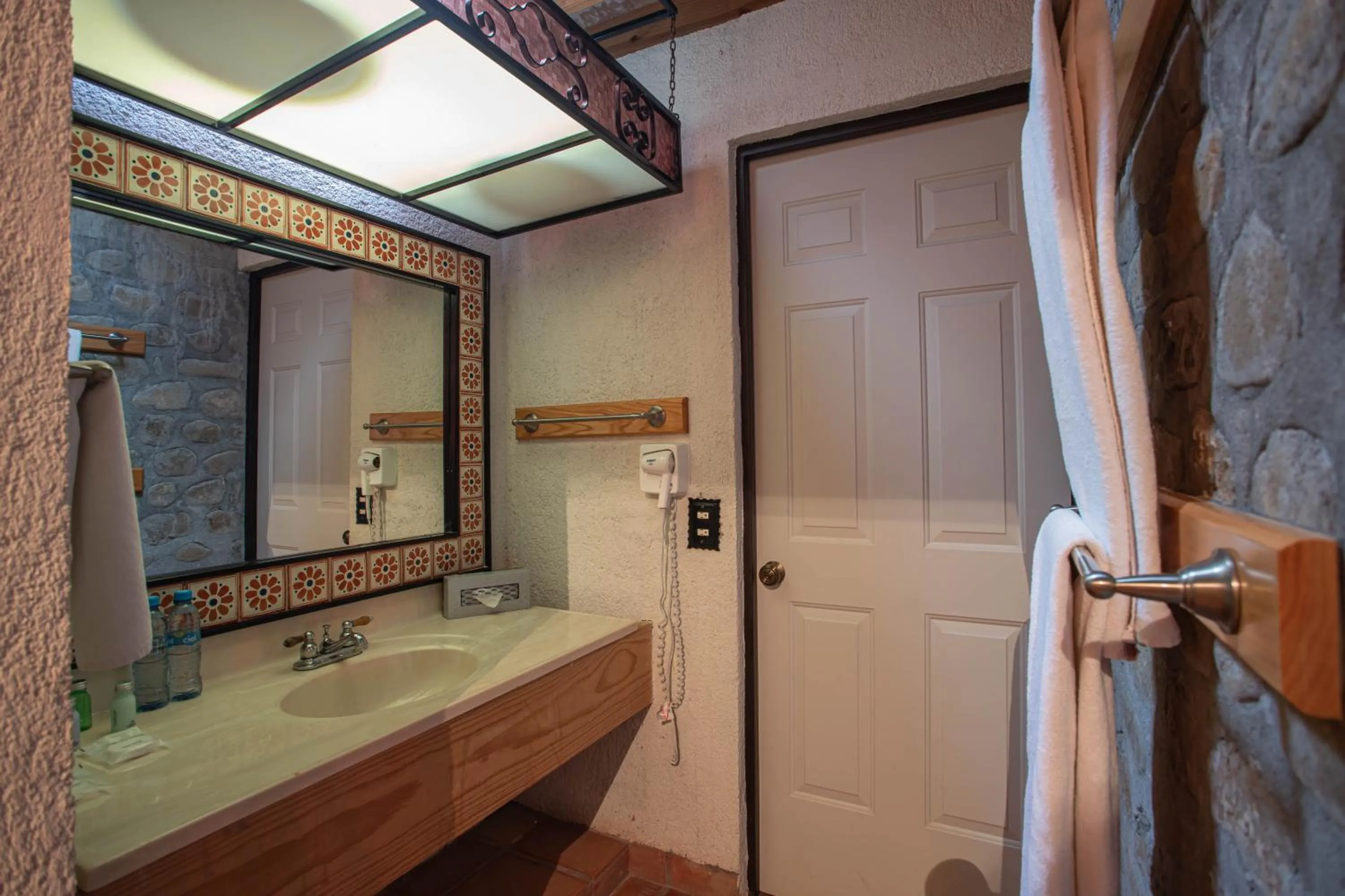 Bathroom in Termas de San Joaquin