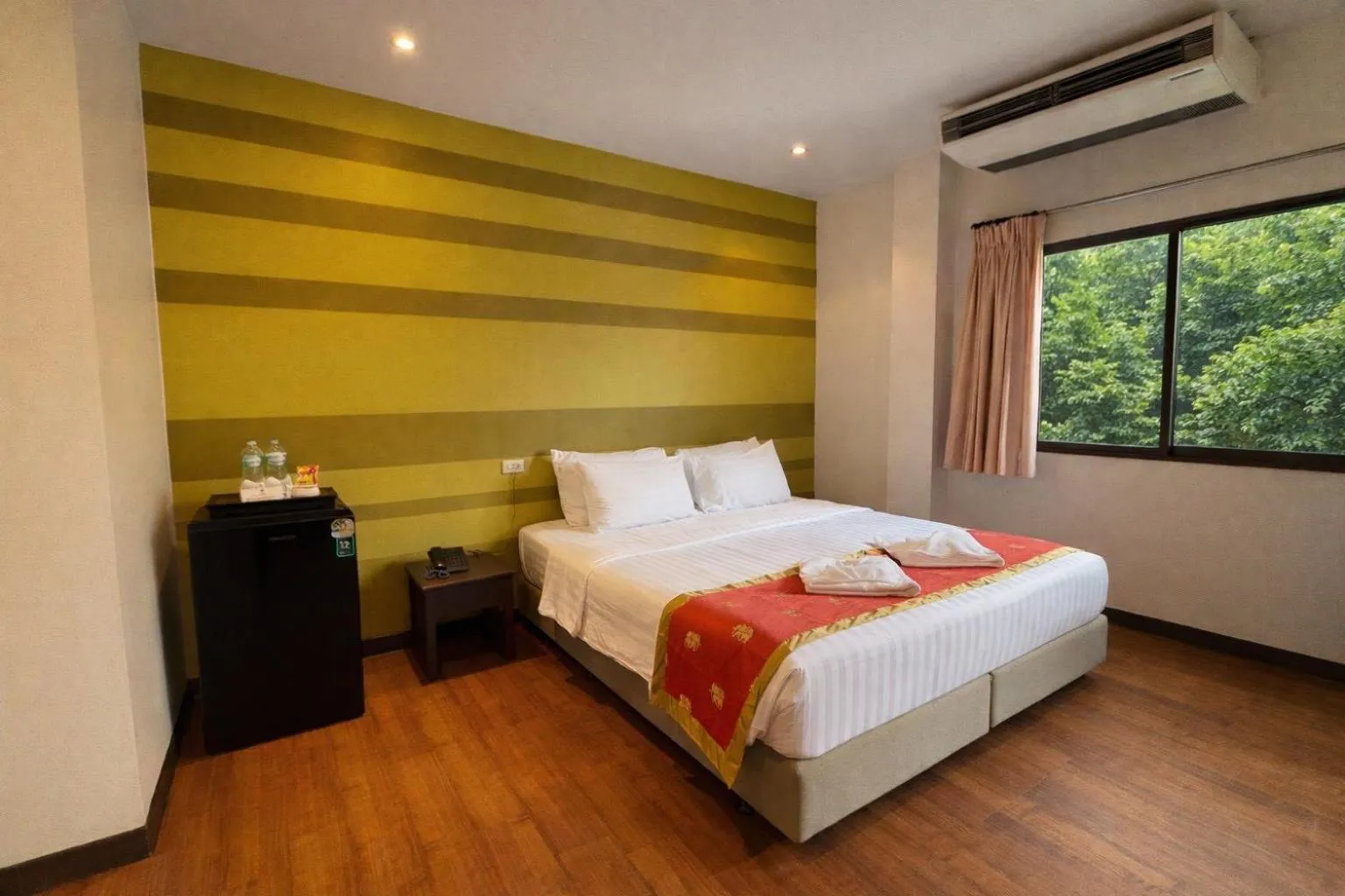 Bed in Woraburi Sukhumvit Hotel