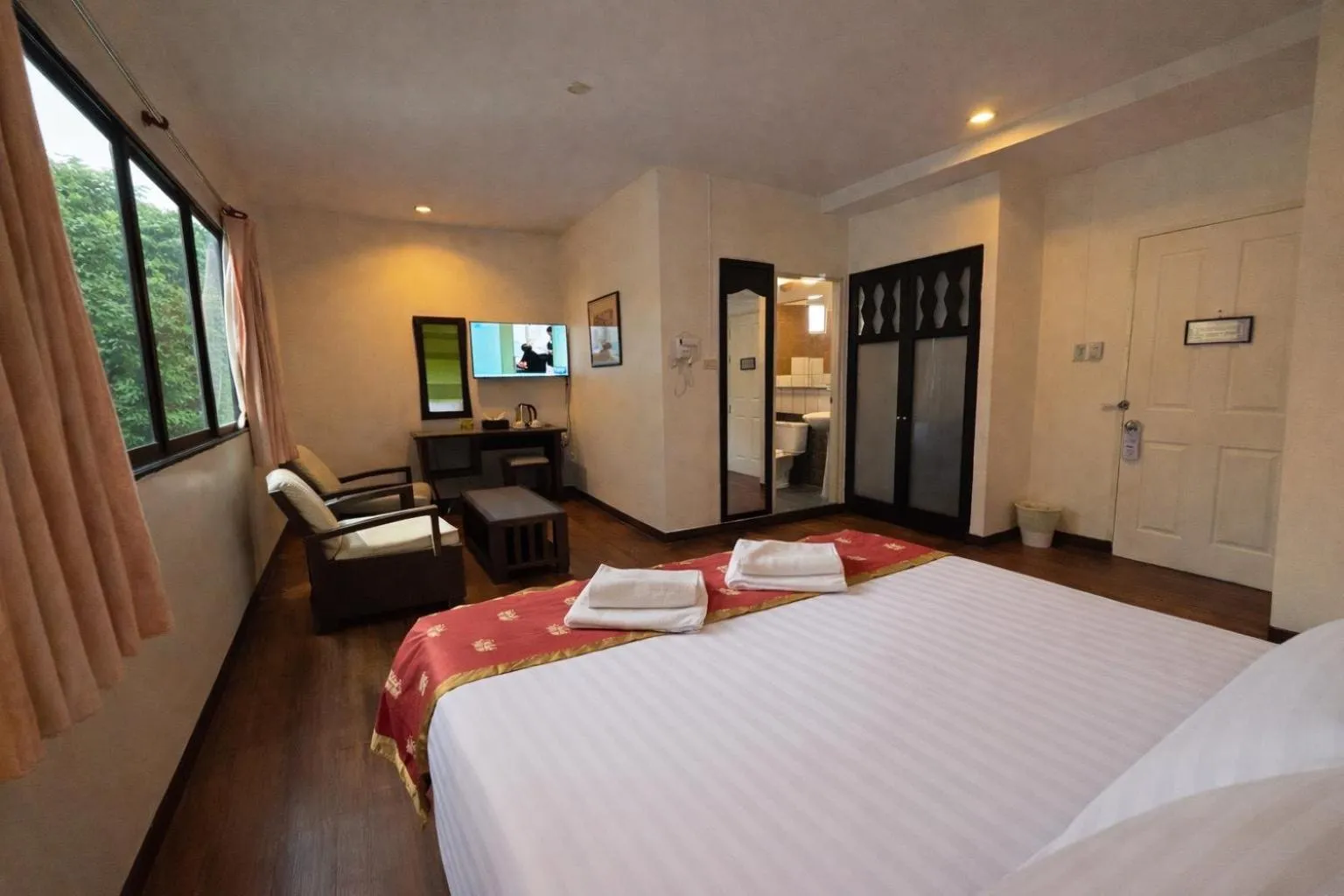 Bed in Woraburi Sukhumvit Hotel