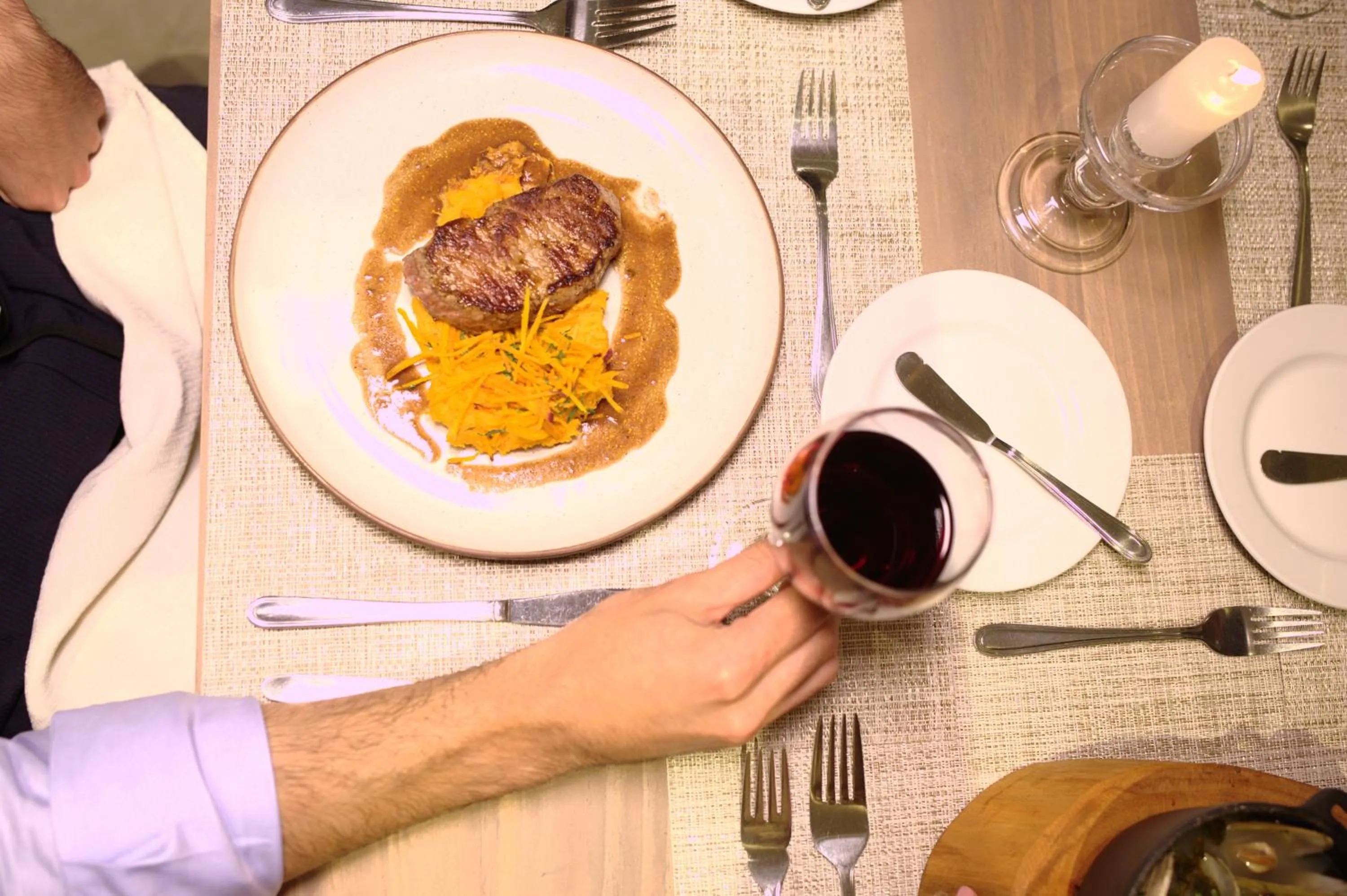 Restaurant/places to eat in Yachting Hotel Quintero