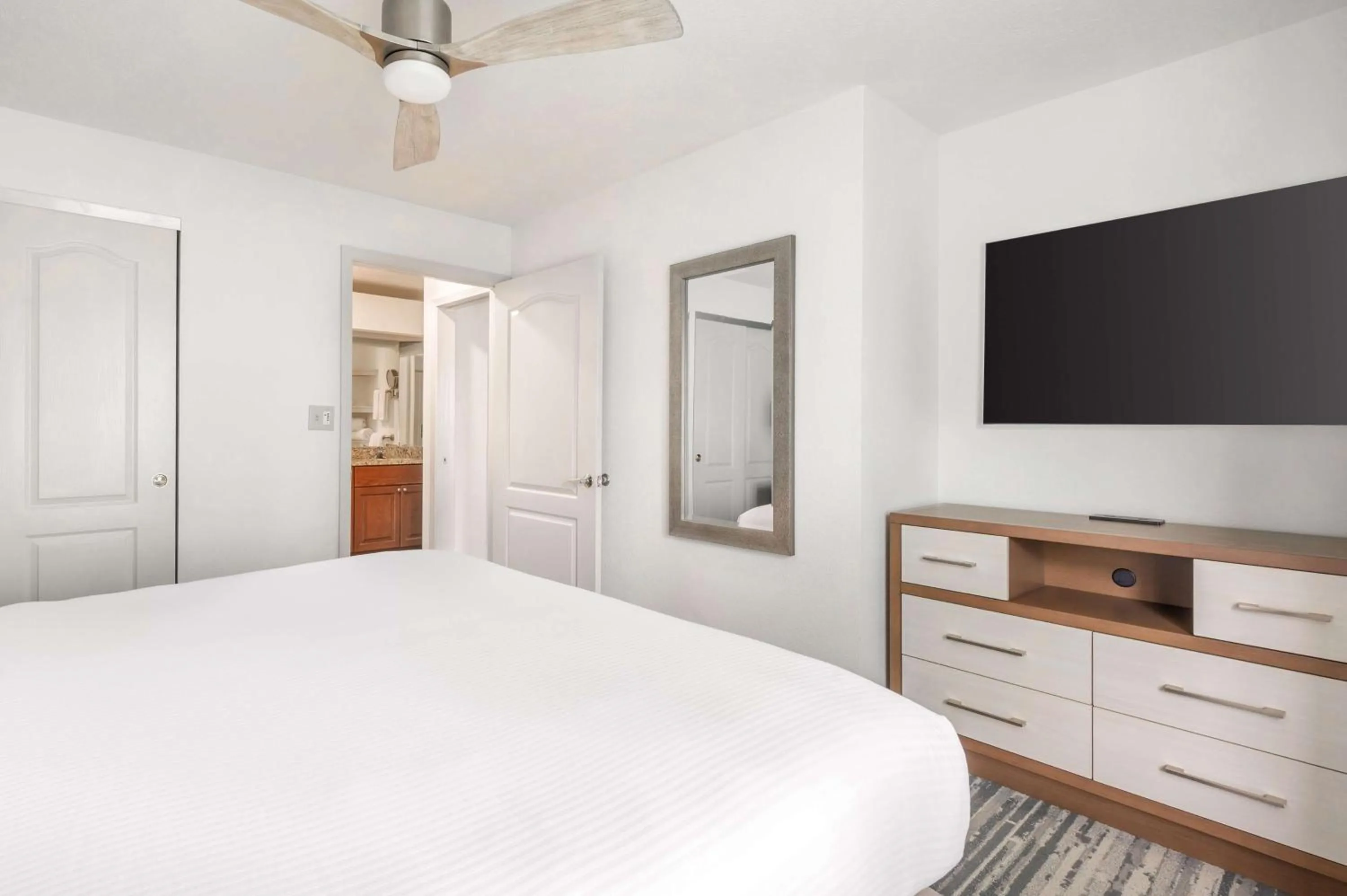 Bed in Hilton Vacation Club Varsity Club South Bend, IN