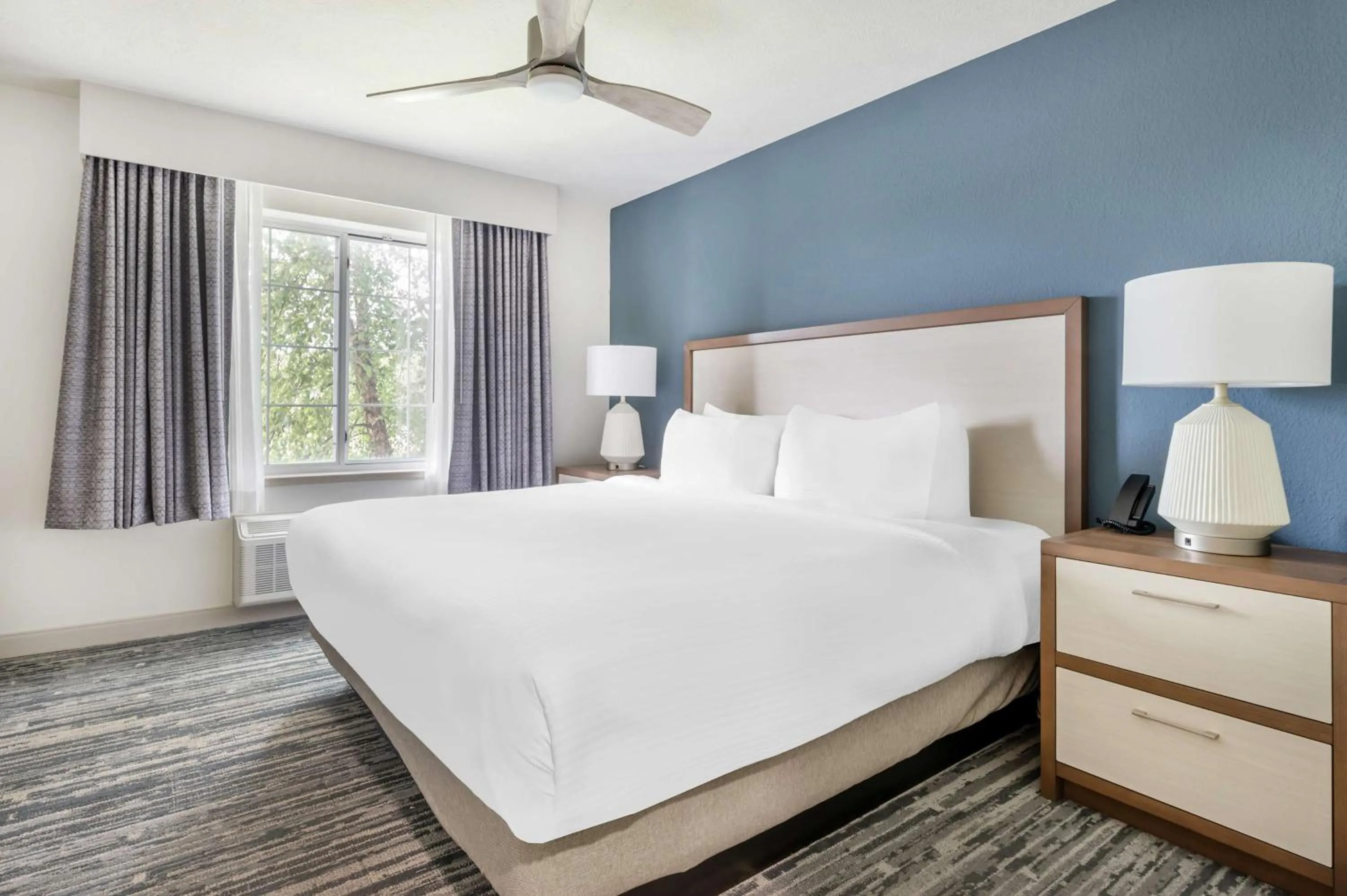 Bed in Hilton Vacation Club Varsity Club South Bend, IN