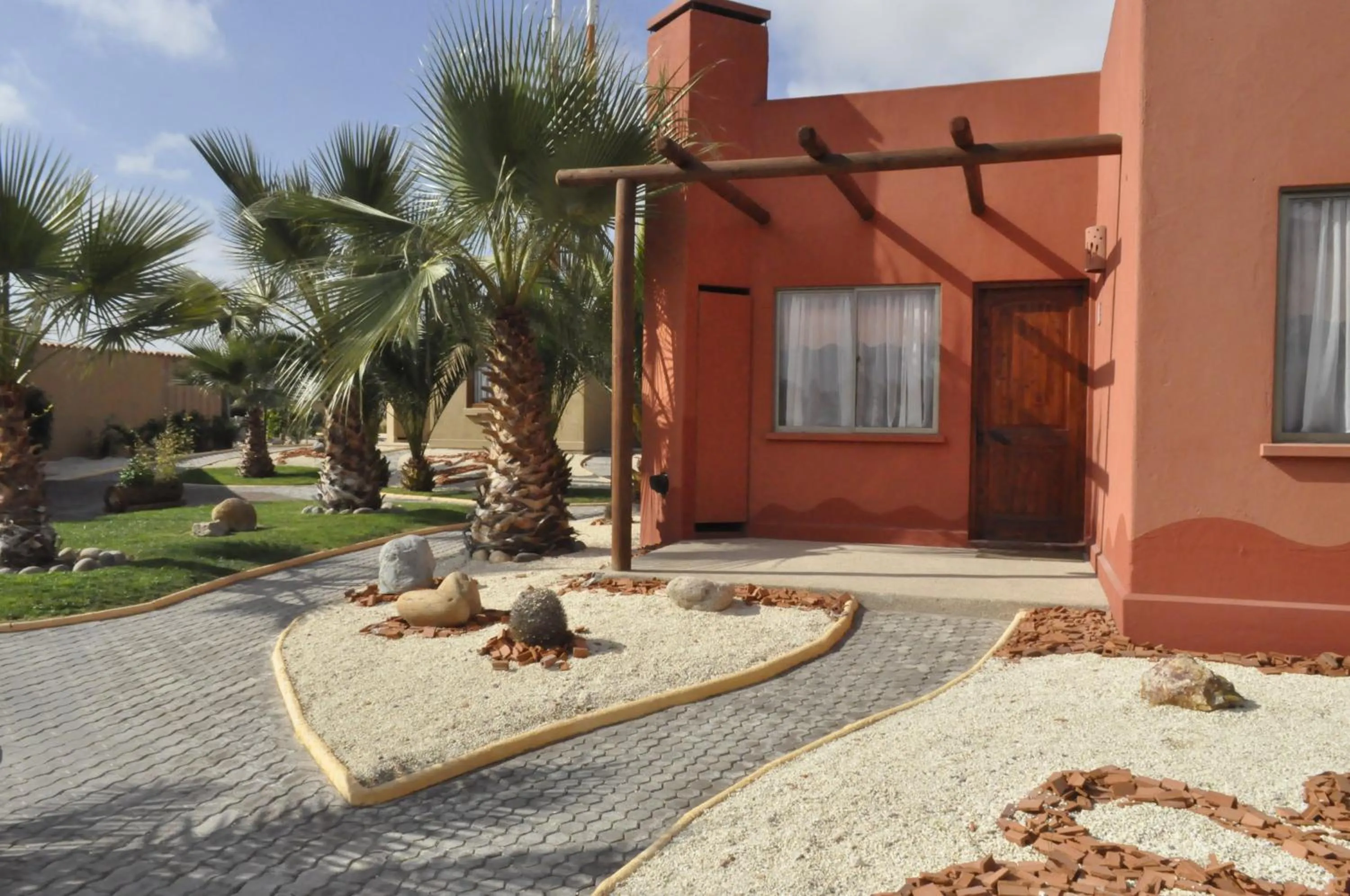 Facade/entrance in Hotel Serena Suite