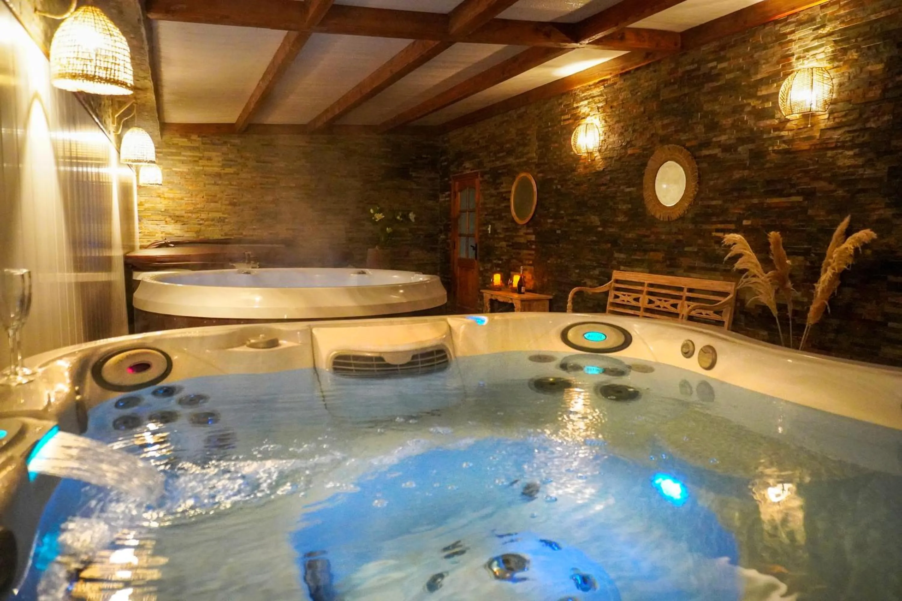 Hot Tub in Hotel Serena Suite