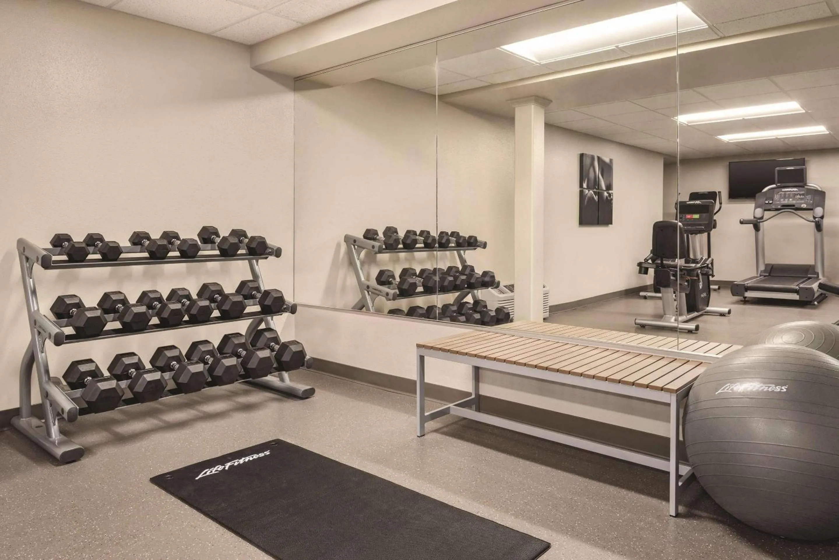 Fitness centre/facilities in Radisson Hotel and Conference Center Fond du Lac