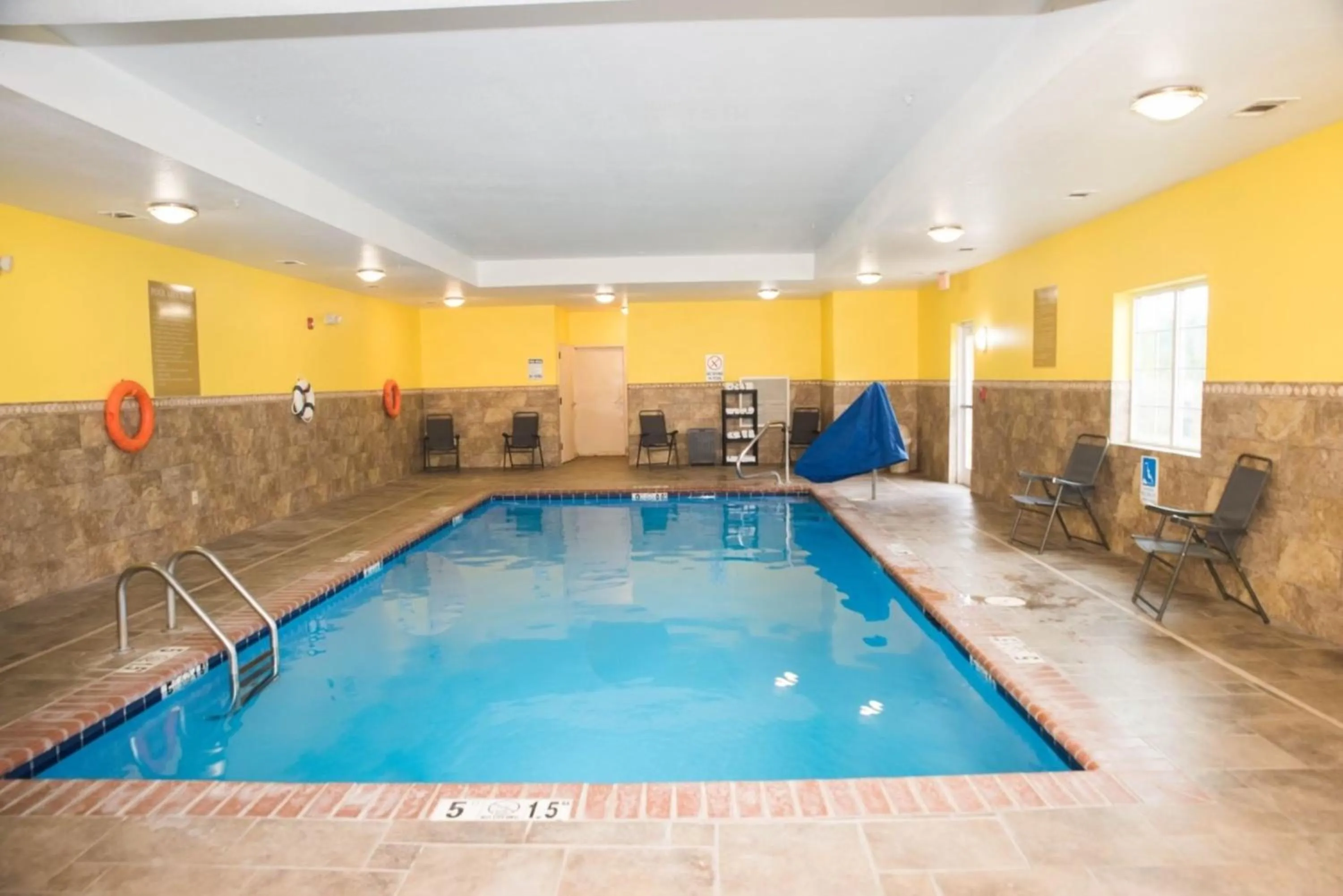Swimming pool in Candlewood Suites Slidell Northshore by IHG
