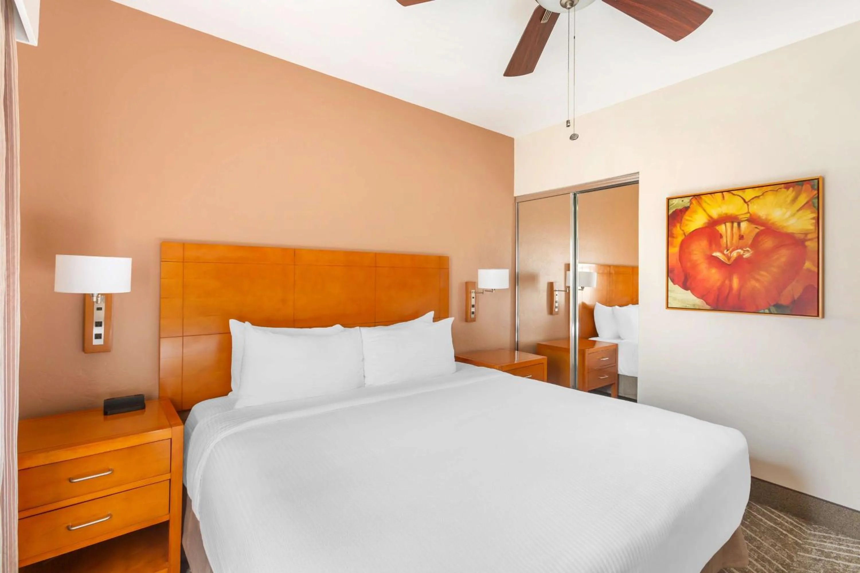 Bed in Hilton Vacation Club Varsity Club Tucson