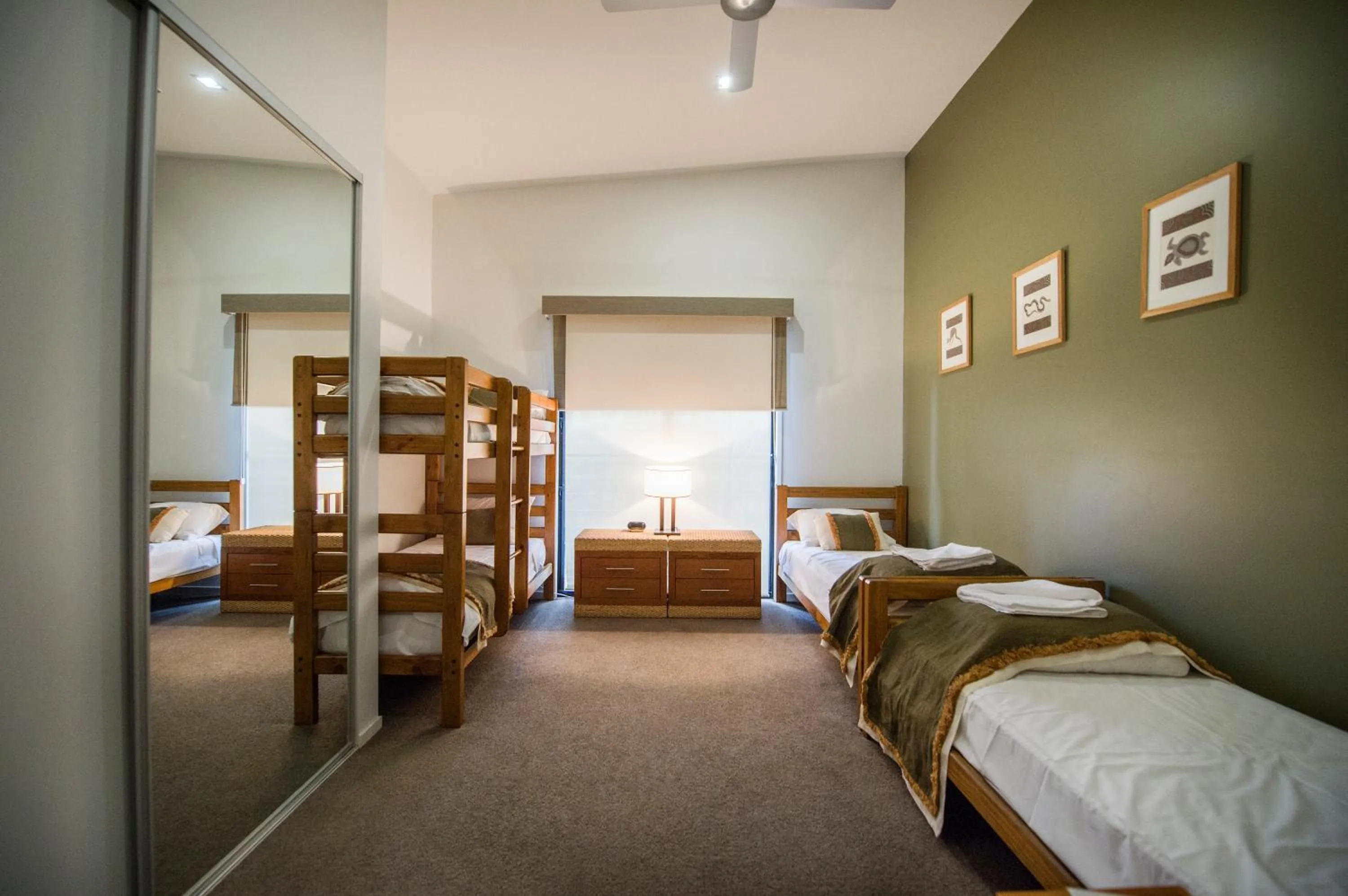 Bedroom, Bed in Beach Road Holiday Homes