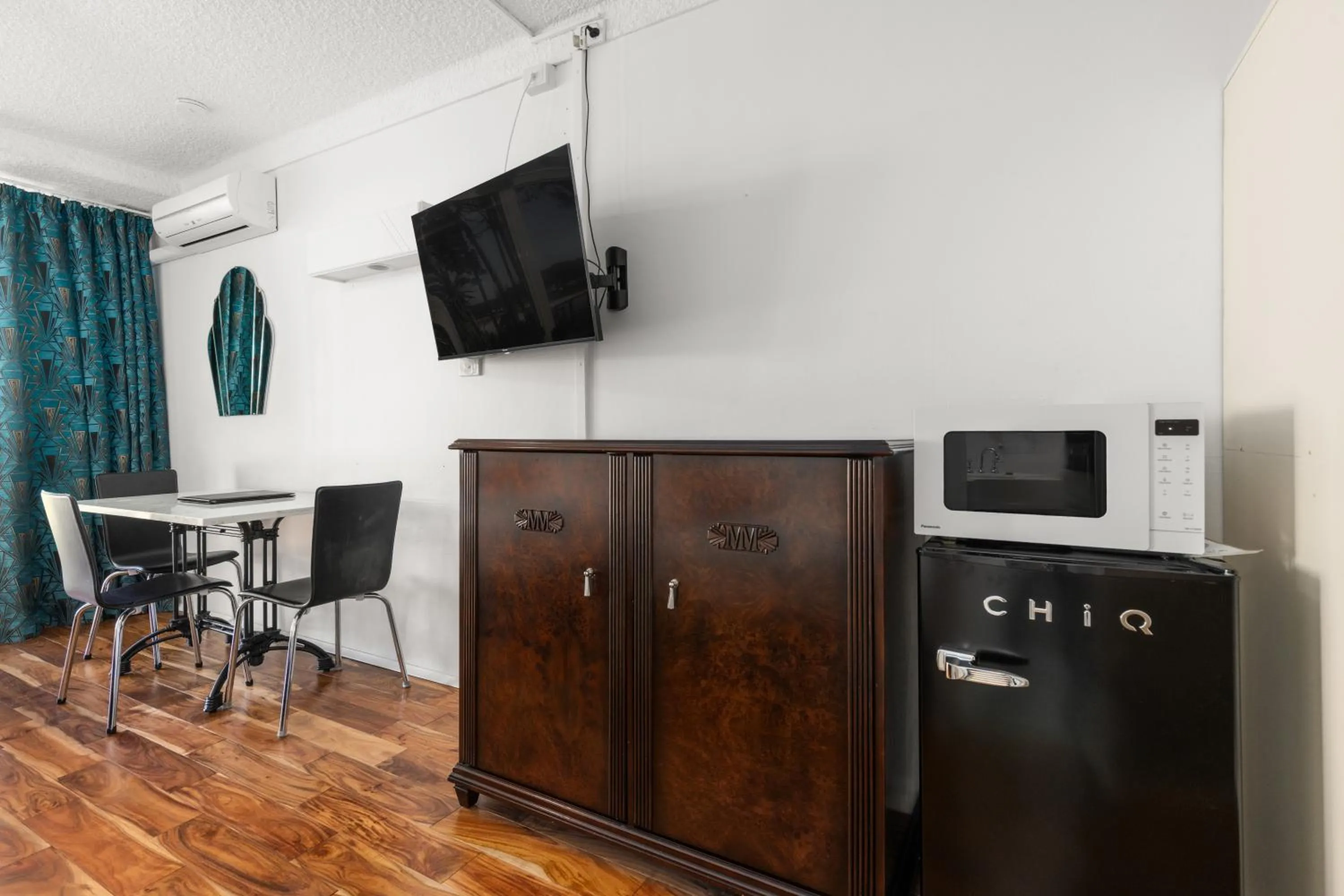 Dining area in Motel Miramar