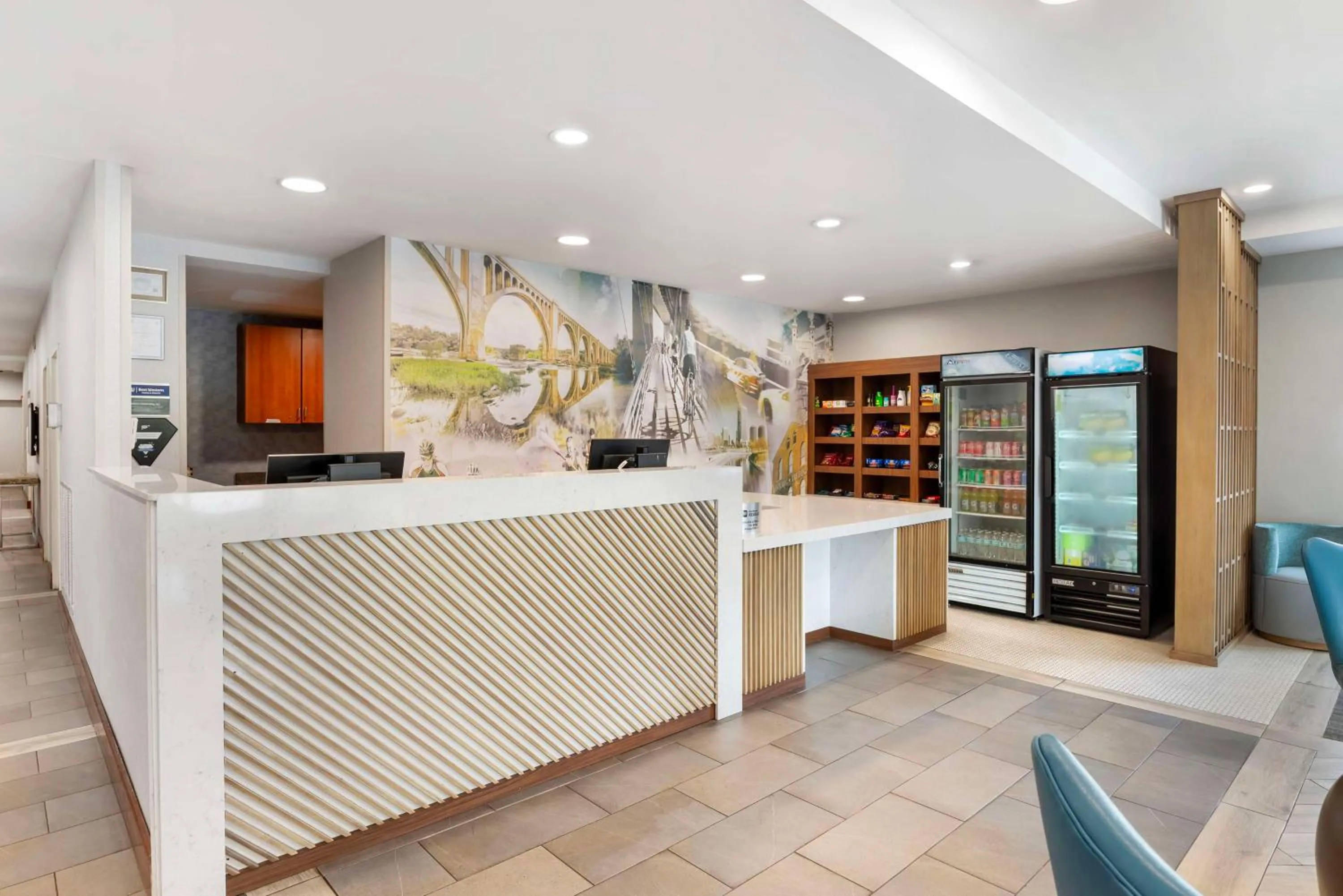 Lobby or reception in Best Western Premier Richmond City Gateway