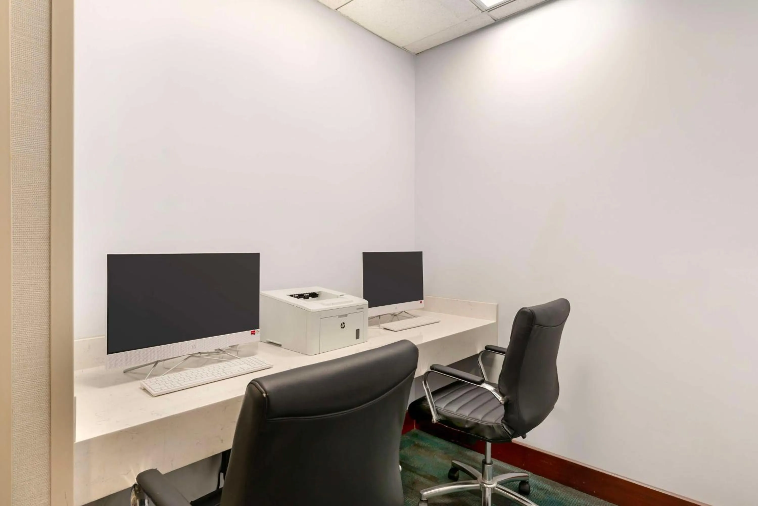 Business facilities in Best Western Premier Richmond City Gateway