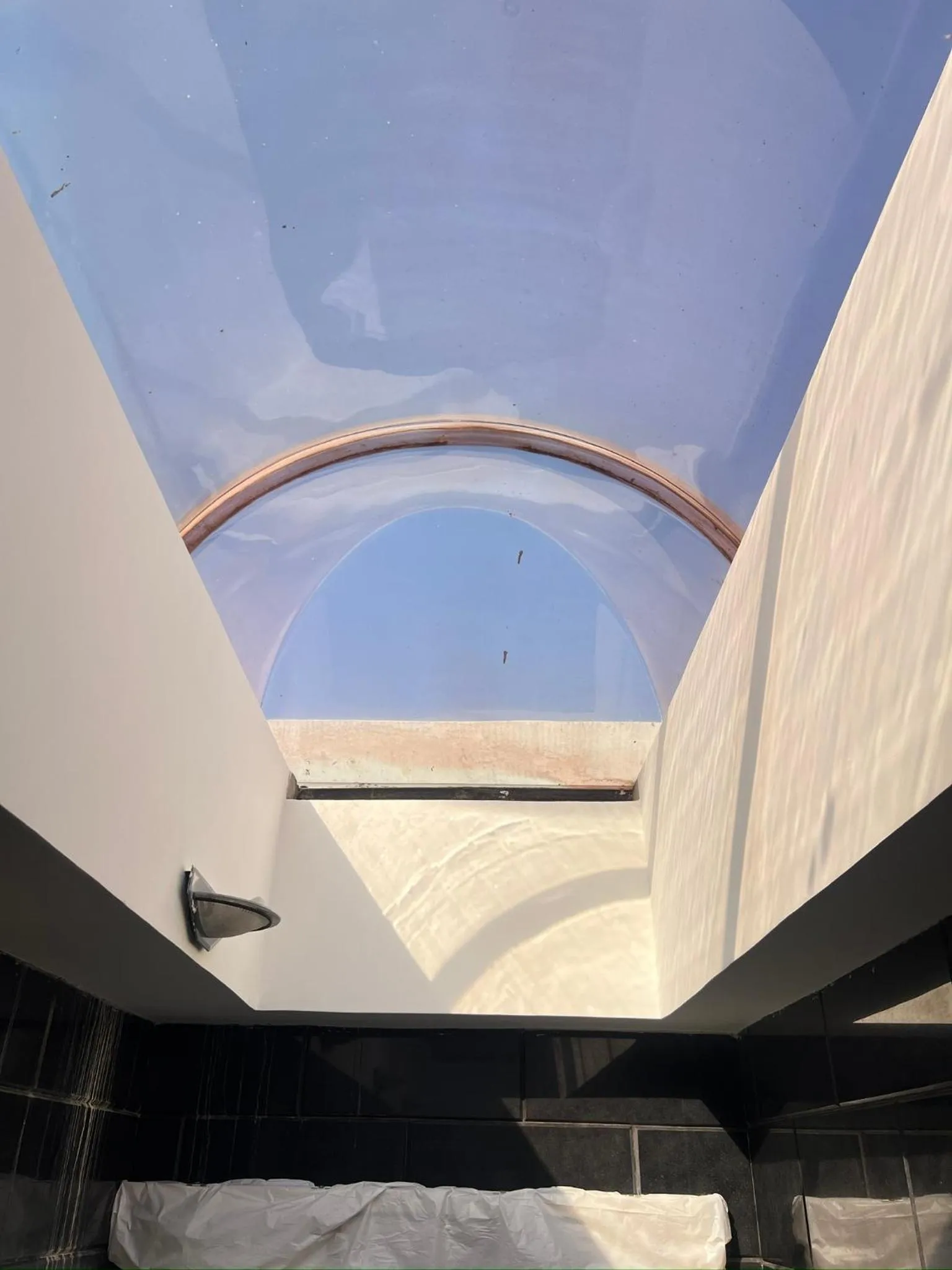 Day in V20 Boutique Jacuzzi Hotel