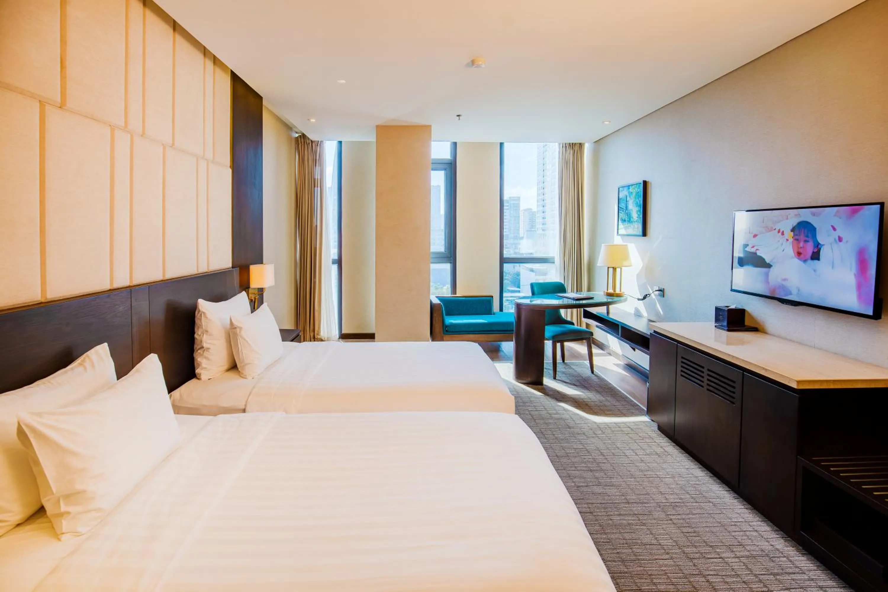 Photo of the whole room, Bed in New Orient Hotel Da Nang