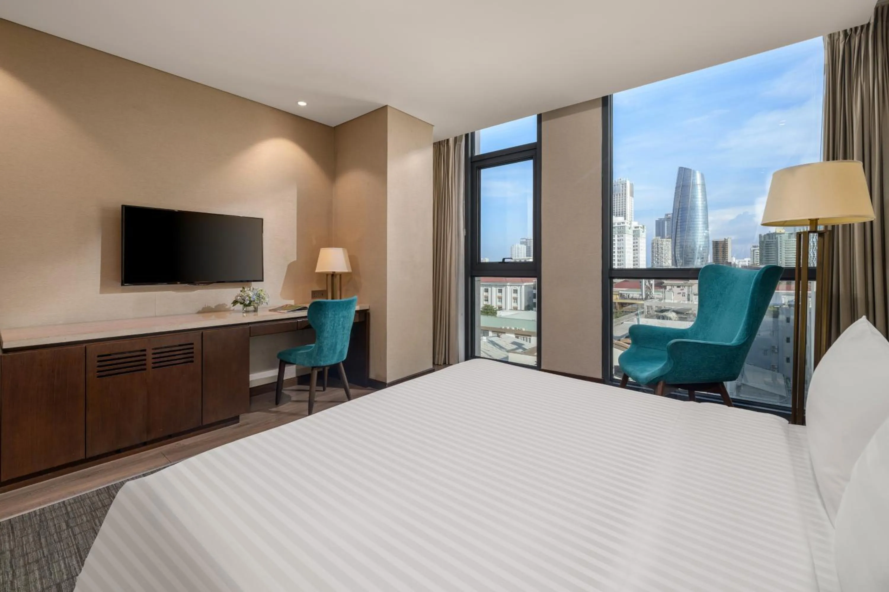 View (from property/room), Bed in New Orient Hotel Da Nang