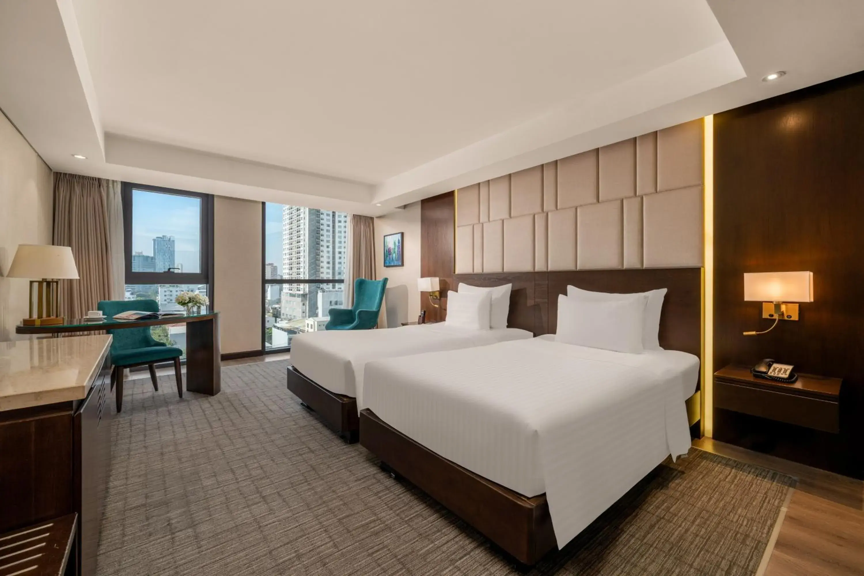 Deluxe Twin City View in New Orient Hotel Da Nang Deluxe Twin City View in New Orient Hotel Da Nang