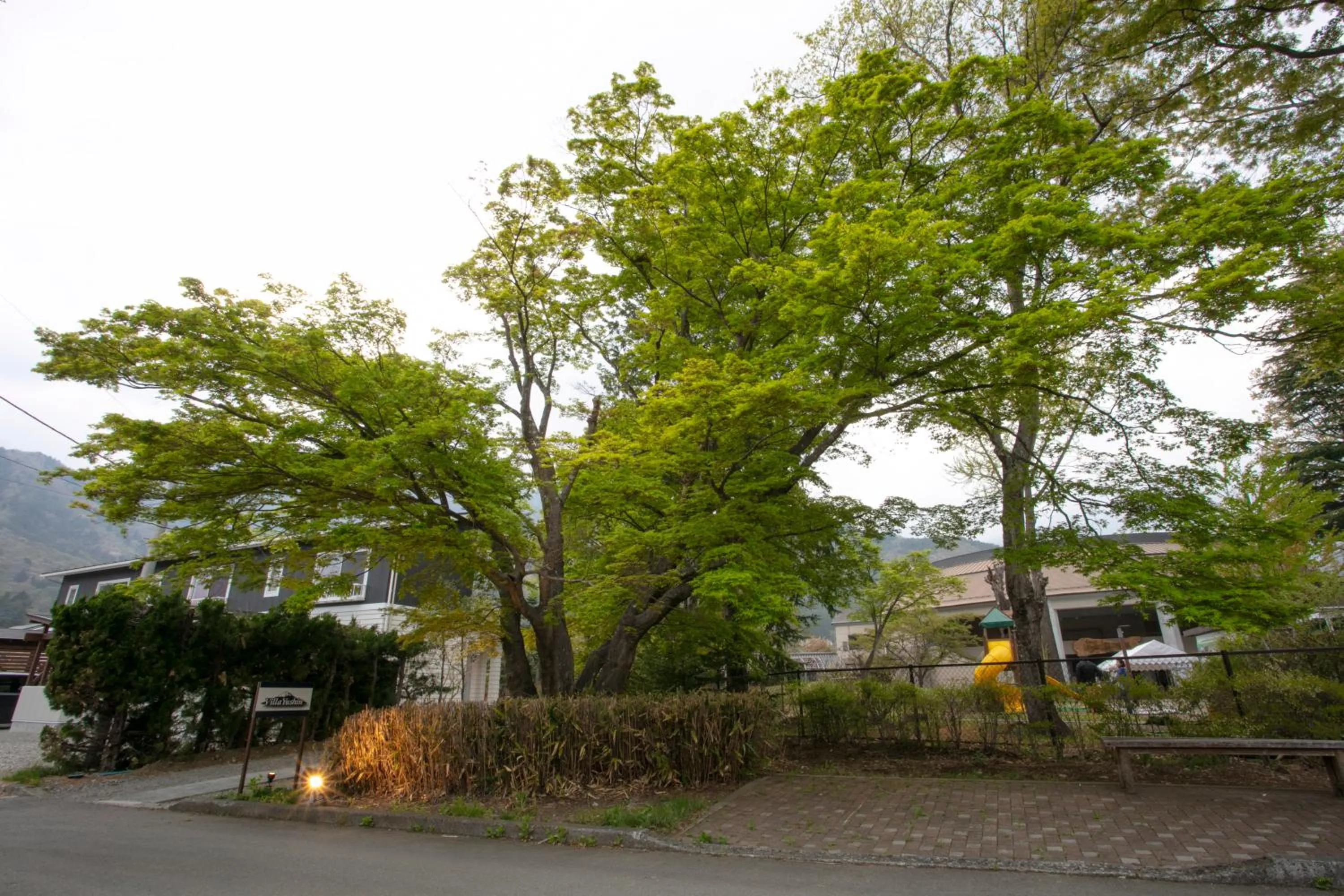 Property building in Villa Yushin