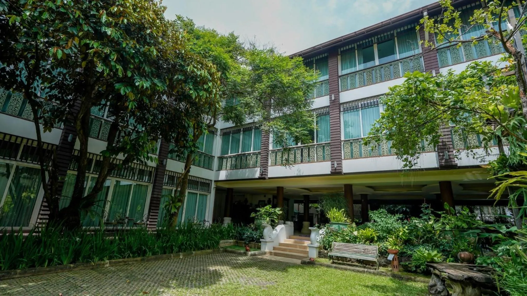 Property building in Kodchasri Thani Hotel Chiangmai