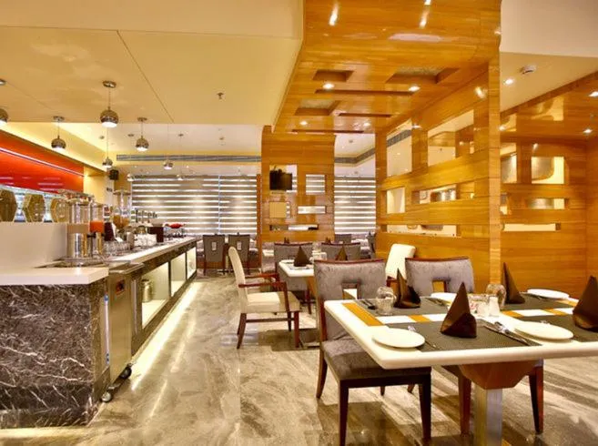 Restaurant/places to eat in Regenta Central the Crystal Kanpur,