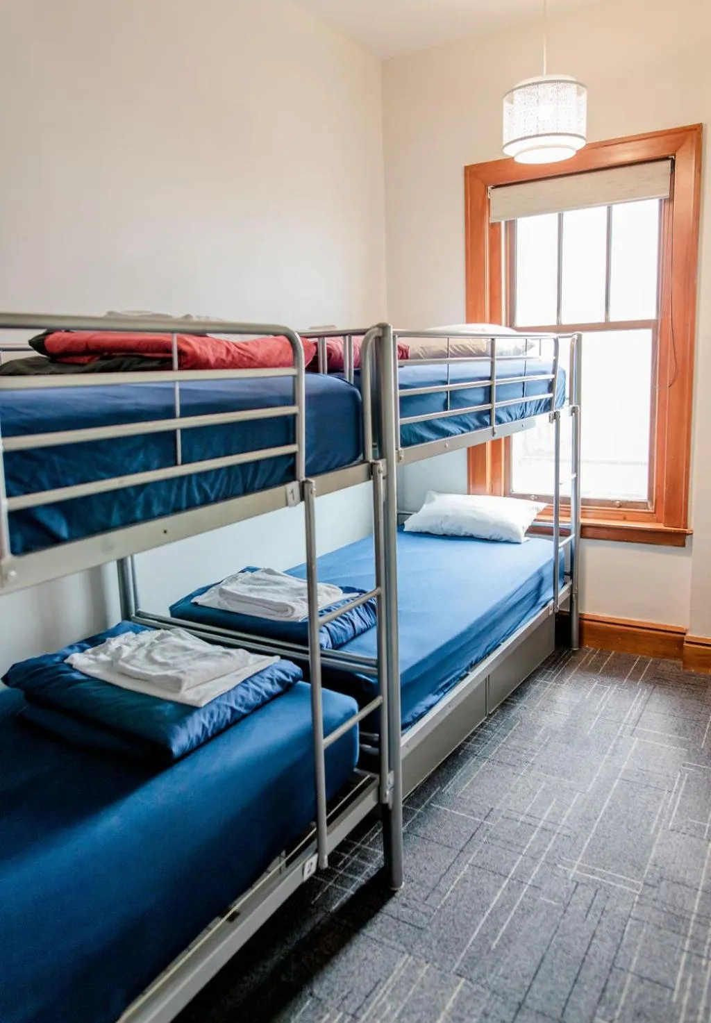 bunk bed, Bed in The Cambridge Hotel & Backpackers