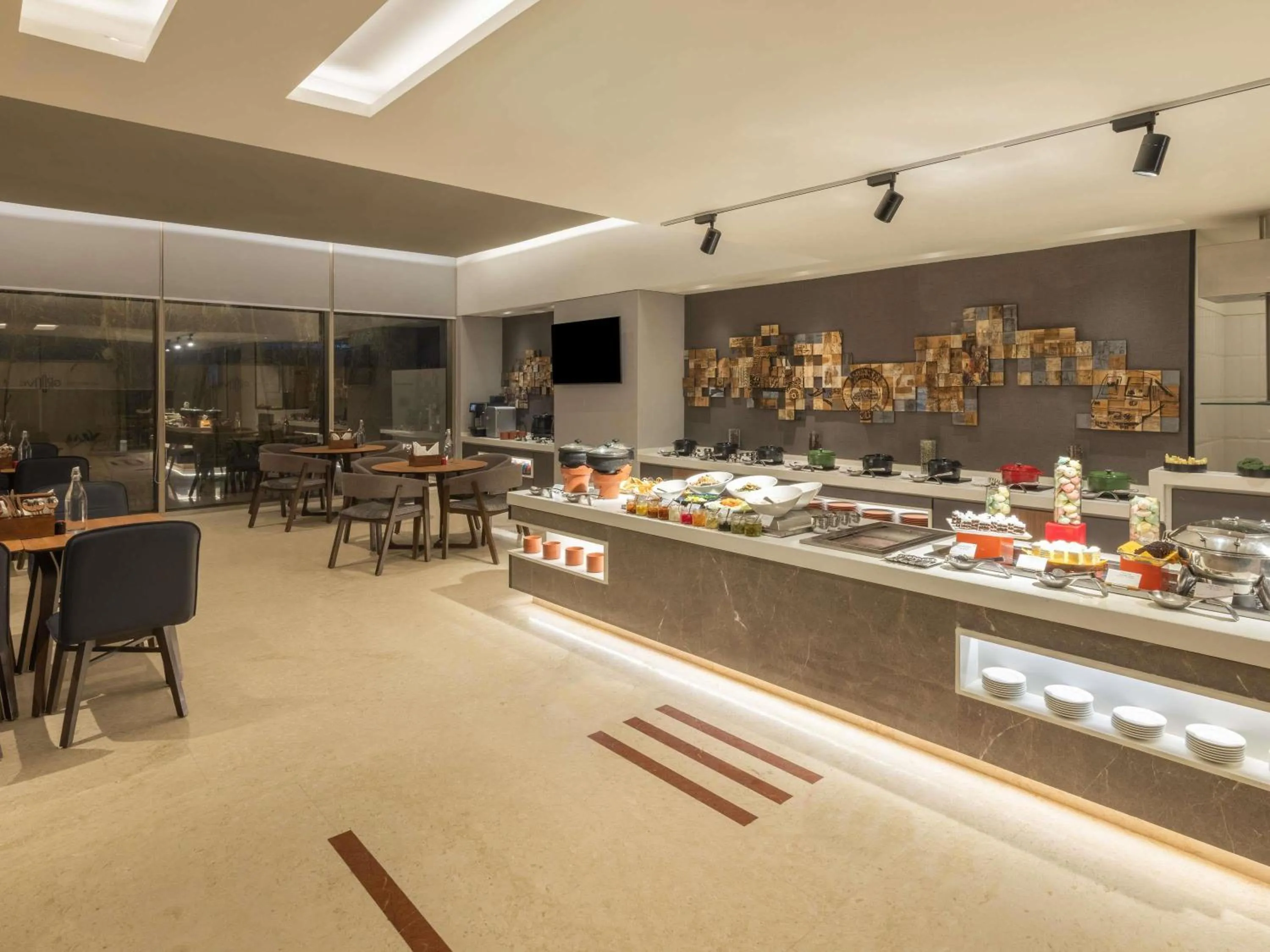 Property building in ibis Mumbai Airport - An Accor Brand