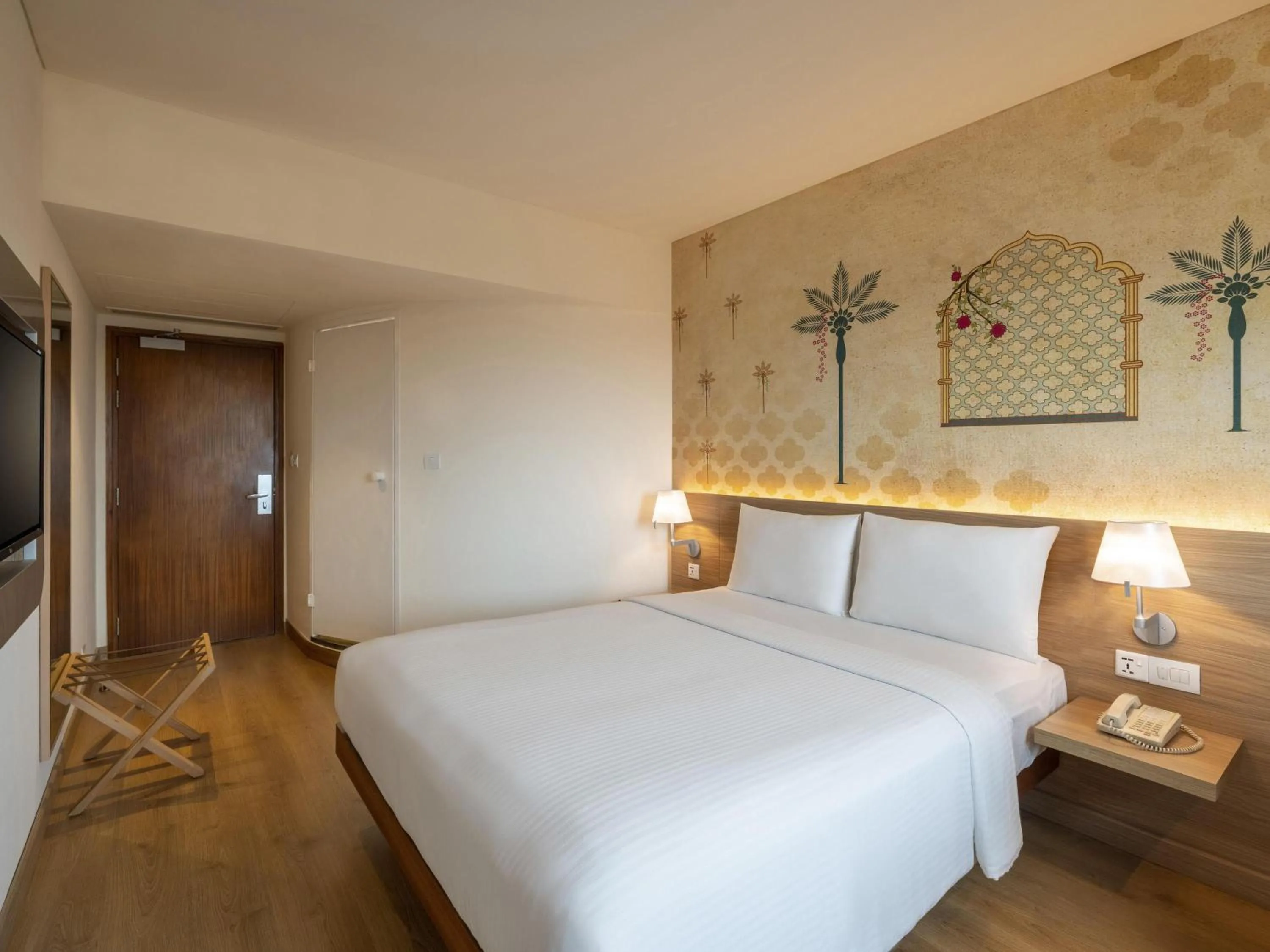 Bedroom, Bed in ibis Mumbai Airport - An Accor Brand