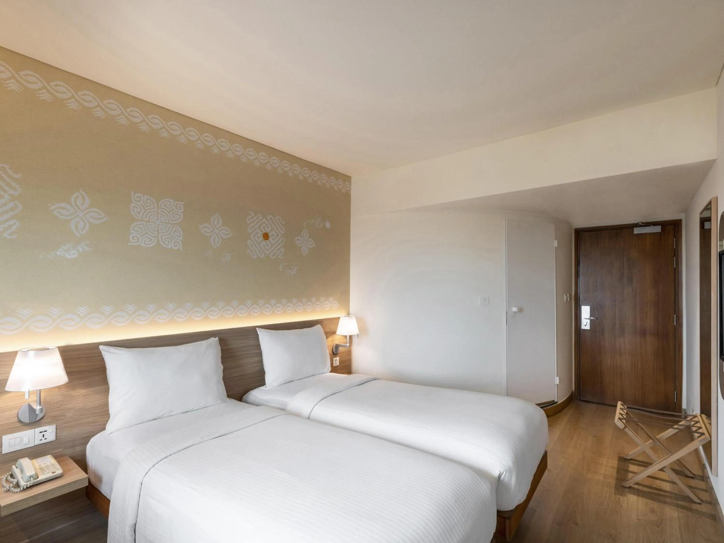 Bedroom, Bed in ibis Mumbai Airport - An Accor Brand