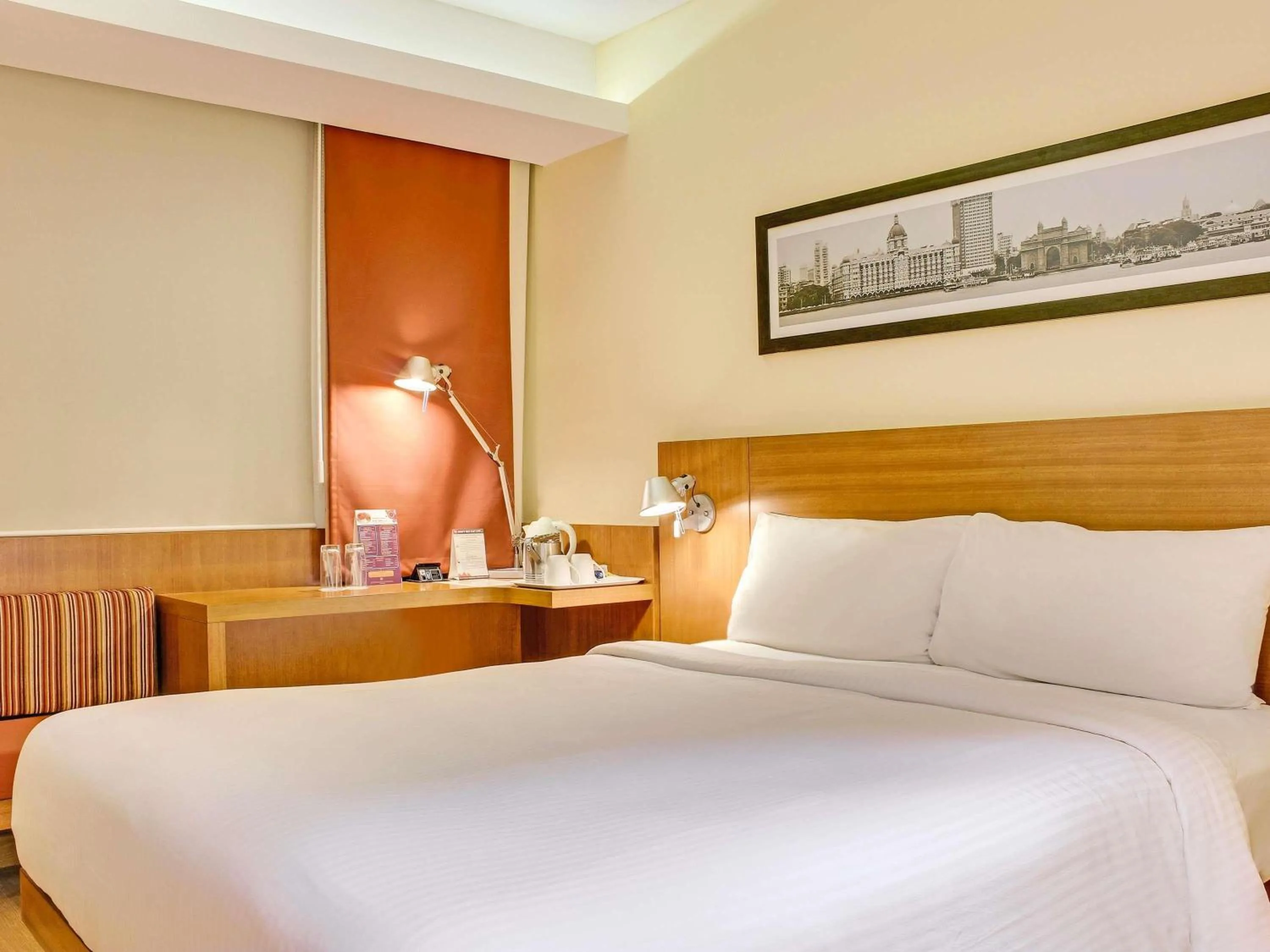 Bedroom, Bed in ibis Mumbai Airport - An Accor Brand