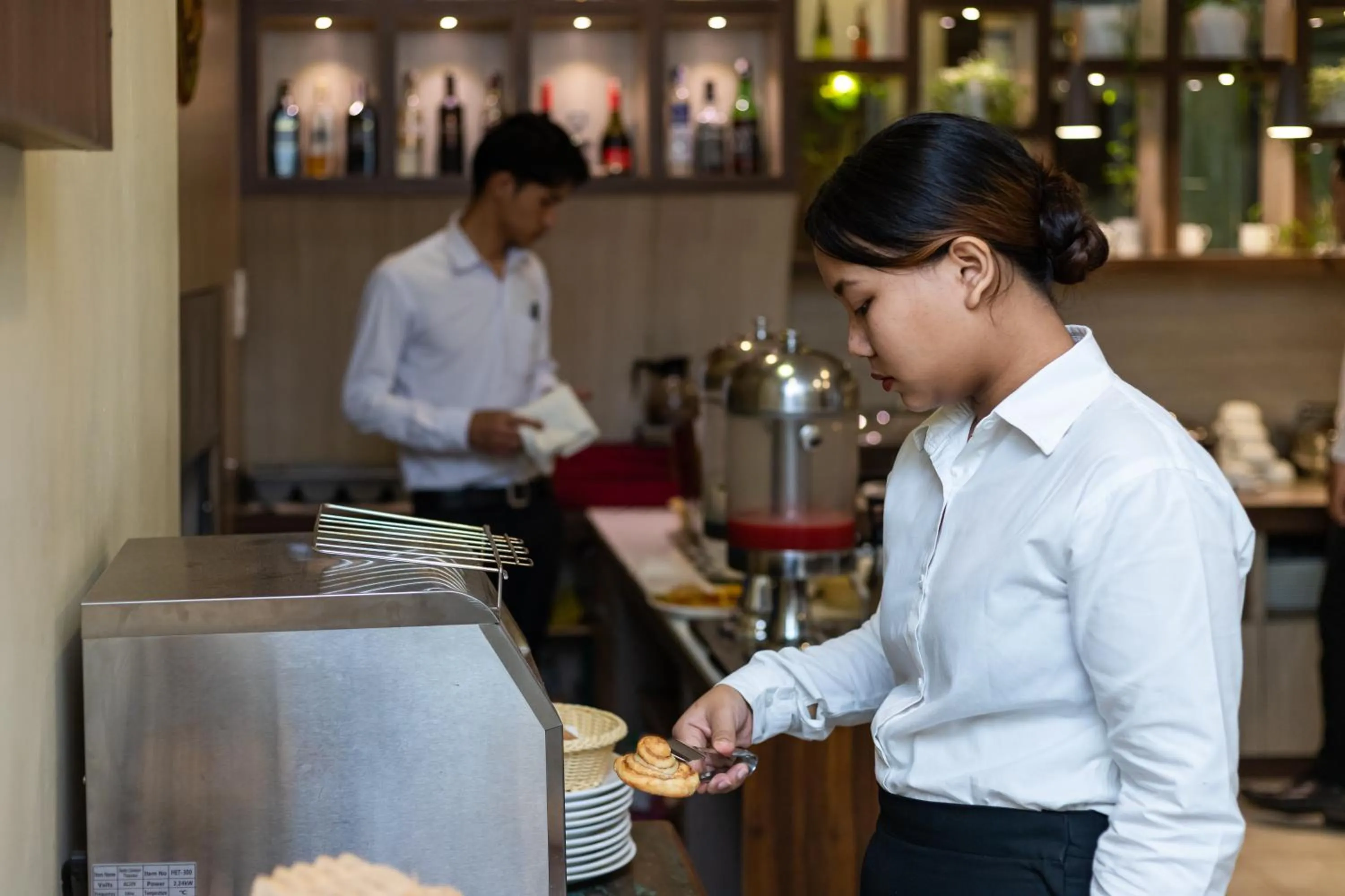 Staff in Hotel Haven O' Ganga